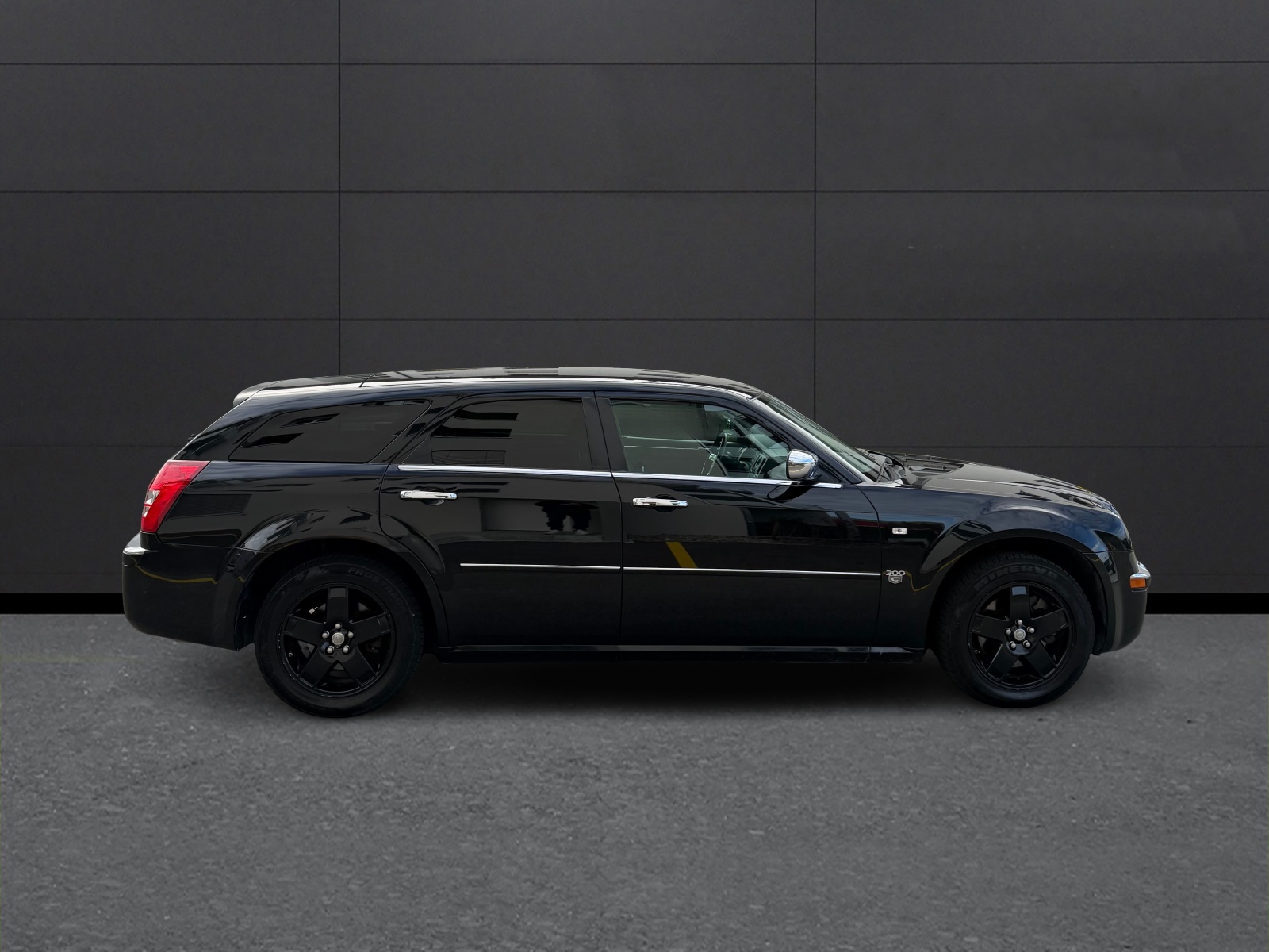 CHRYSLER Touring-image-4