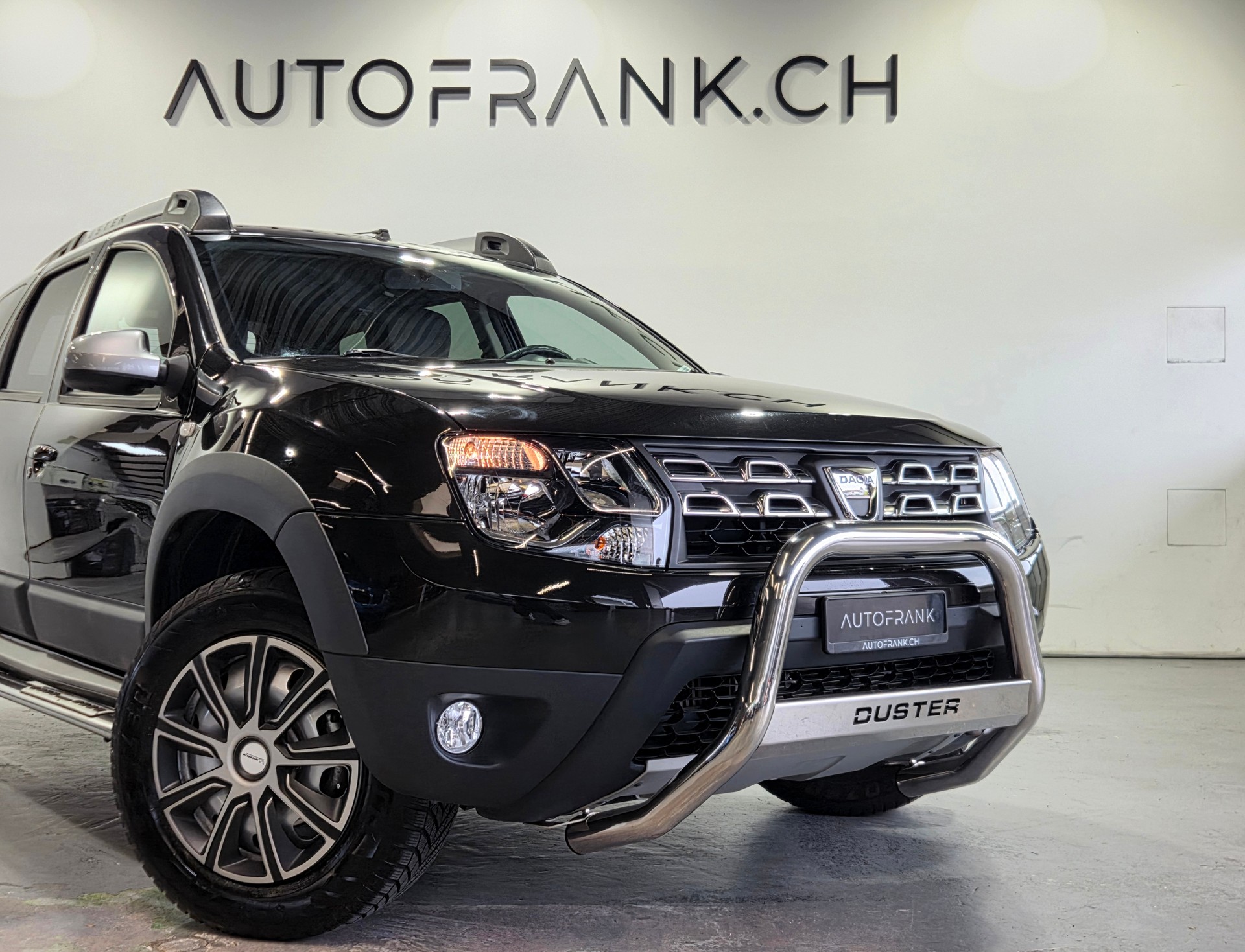 DACIA Duster 1.2 TCe Essential 4x4 S/S-image-1