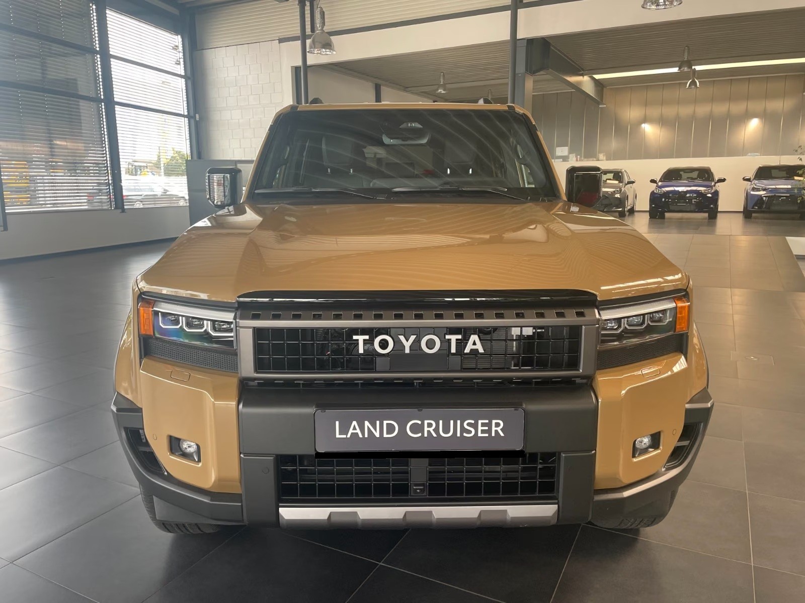 TOYOTA Land Cruiser 2.8TD Swiss Edition-image-1