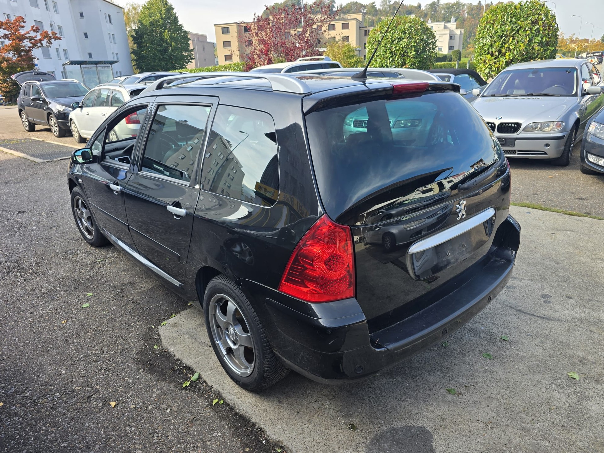 PEUGEOT 307 SW 2.0 16V Premium-image-2