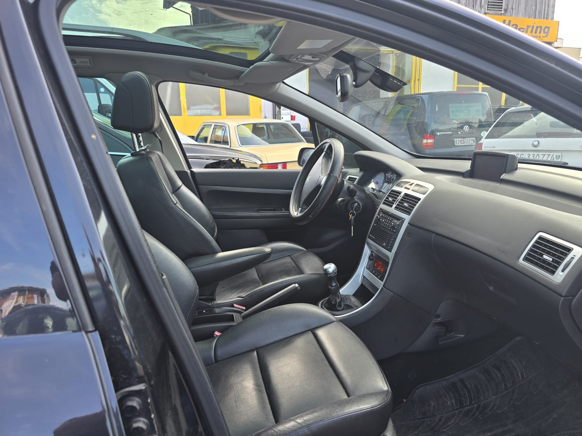 PEUGEOT 307 SW 2.0 16V Premium-image-3
