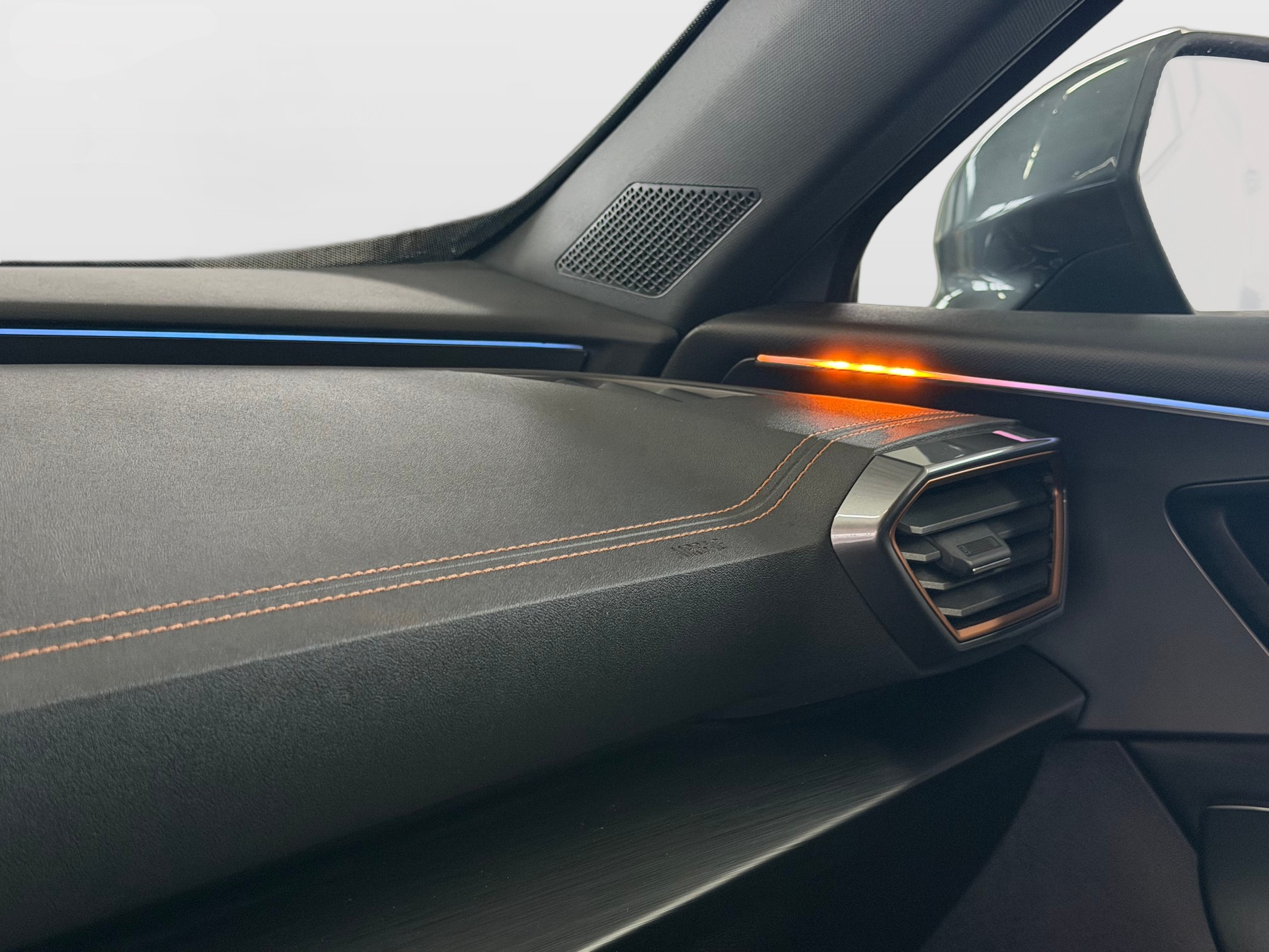 CUPRA Formentor 1.5 TSI DSG | Frisch MFK | Navi | Rückfahrkamera | Apple Carplay-image-15