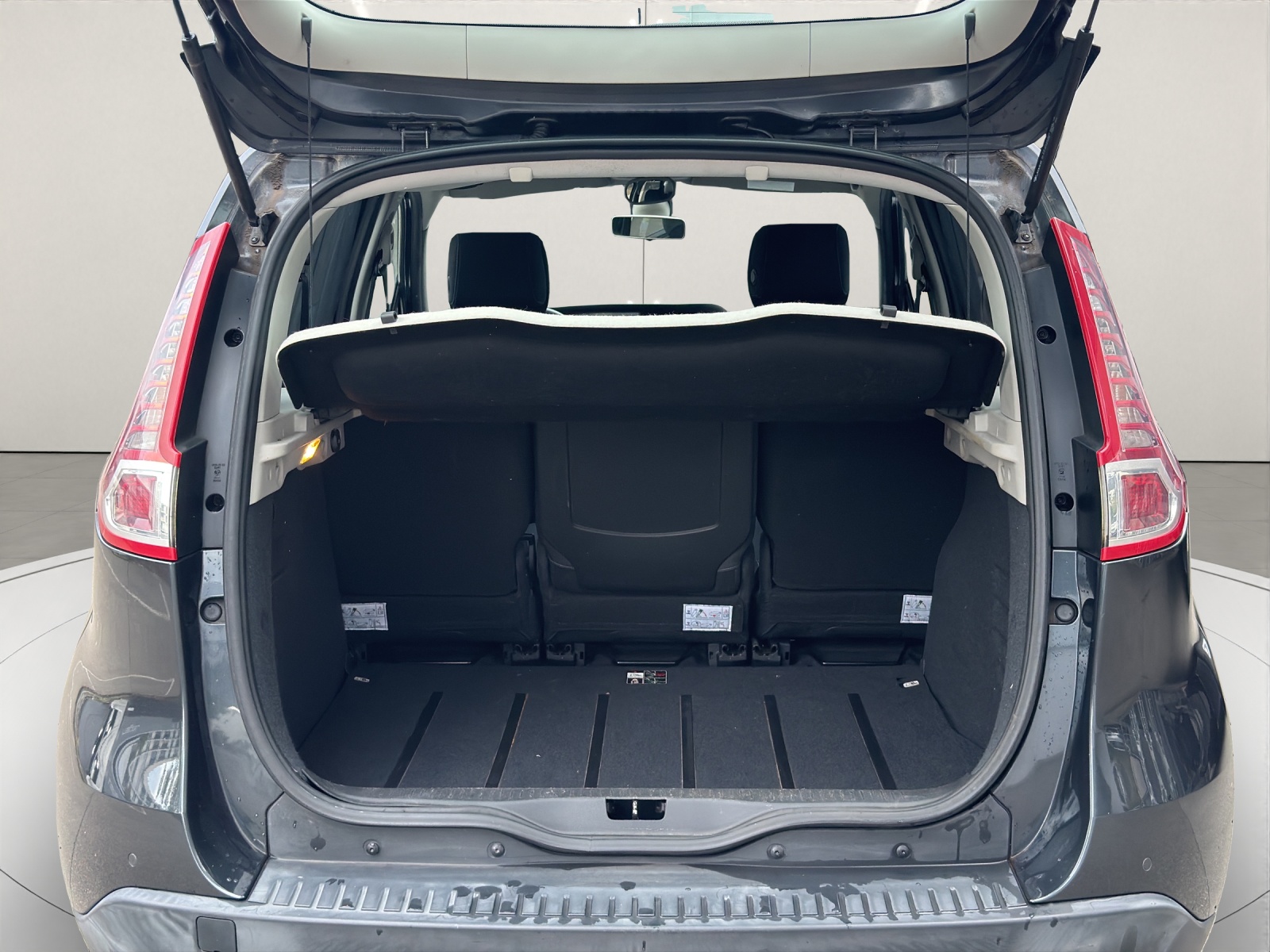 RENAULT Scénic 2.0 16V Dynamique X-Tronic CVT-image-15