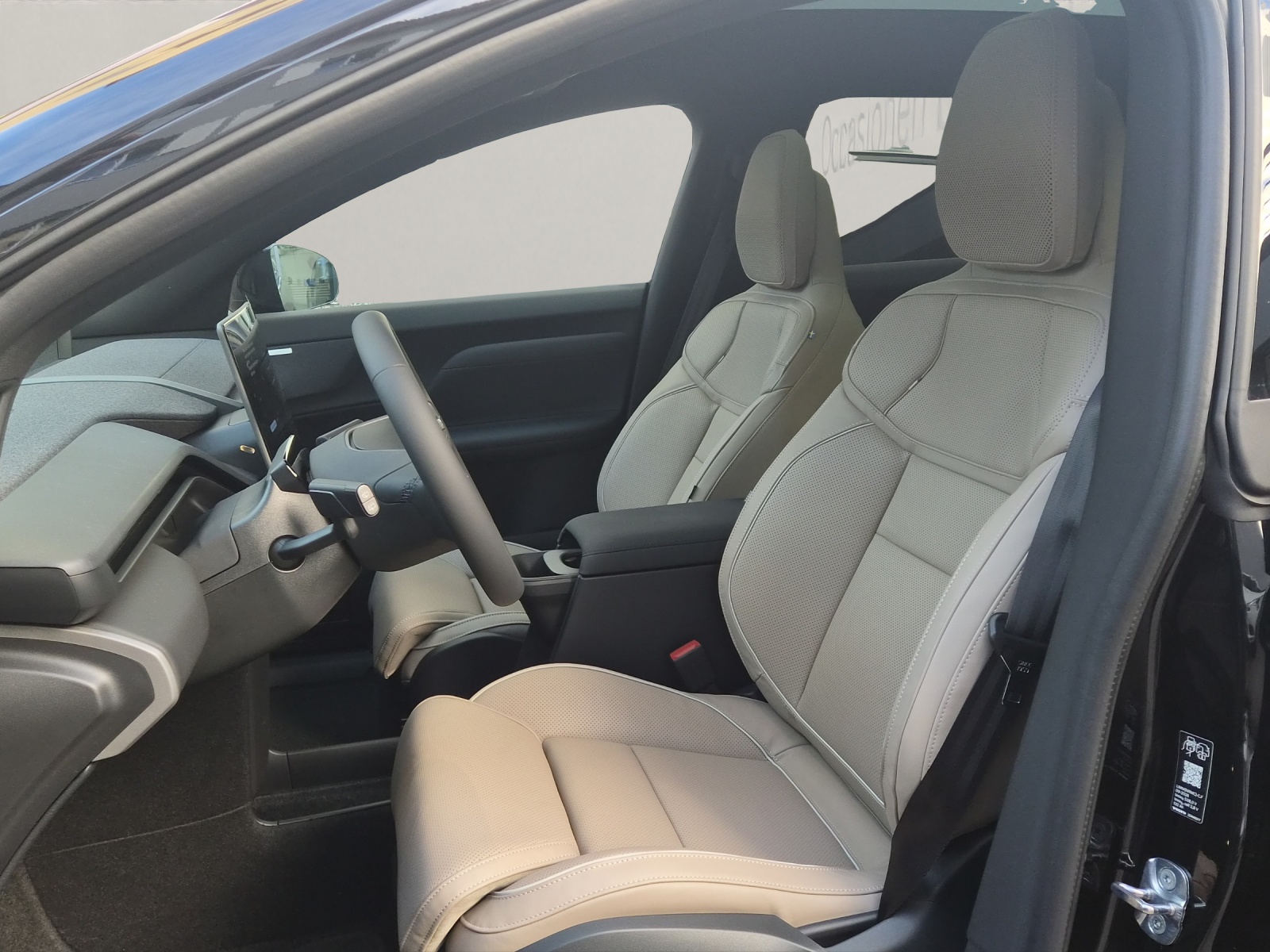 VOLVO EX60 Twin Ultra AWD-image-5