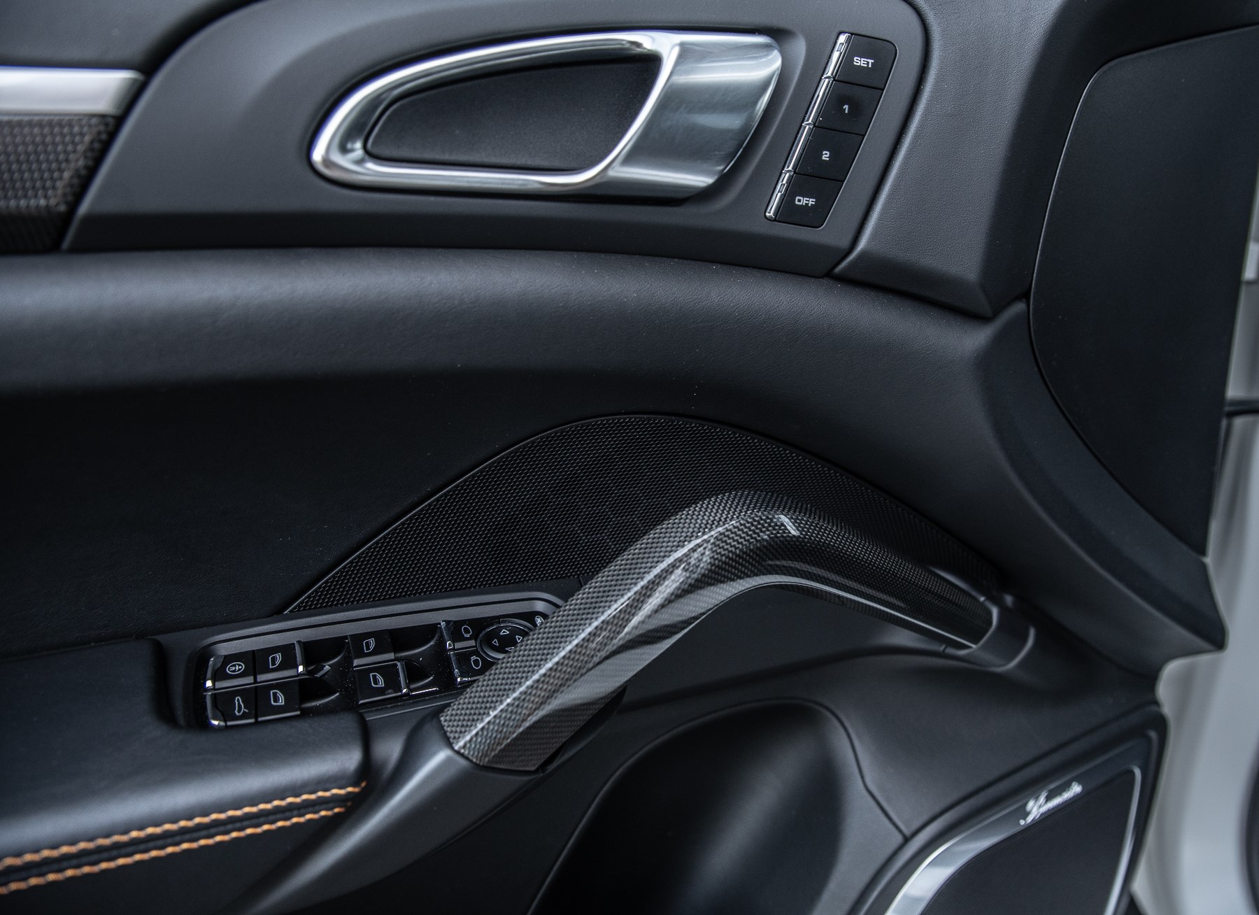 PORSCHE Cayenne Turbo "TECHART MAGNUM"-image-22
