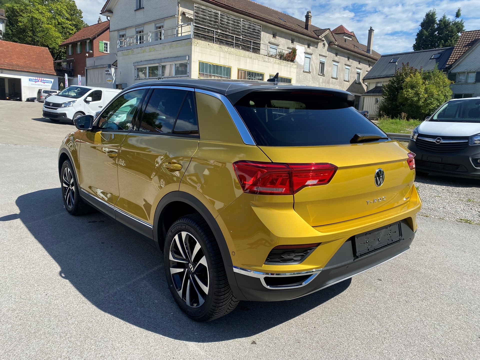 VW T-Roc 2.0 TDI SCR Advance DSG 4Motion-image-2