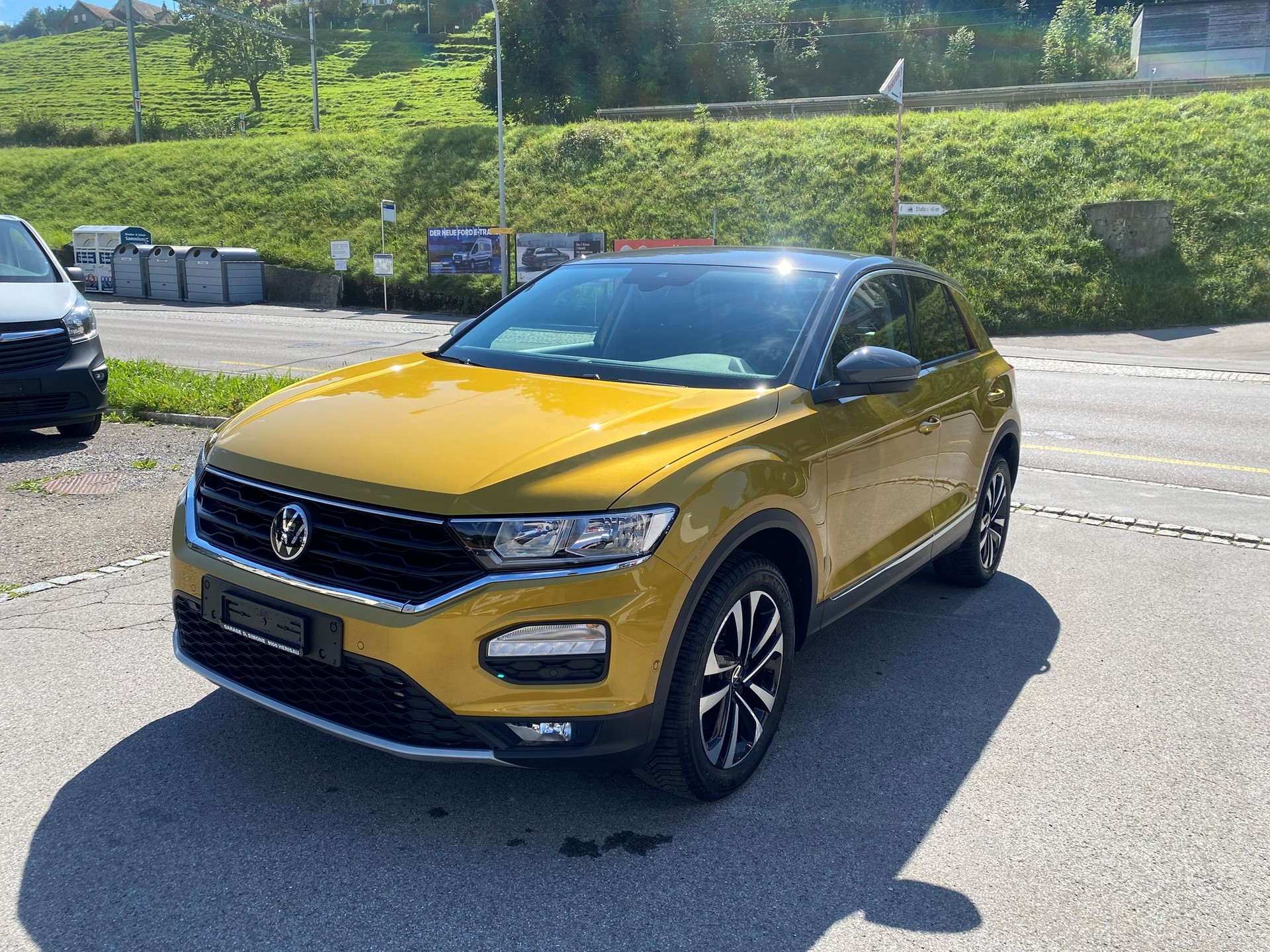 VW T-Roc 2.0 TDI SCR Advance DSG 4Motion-image-1
