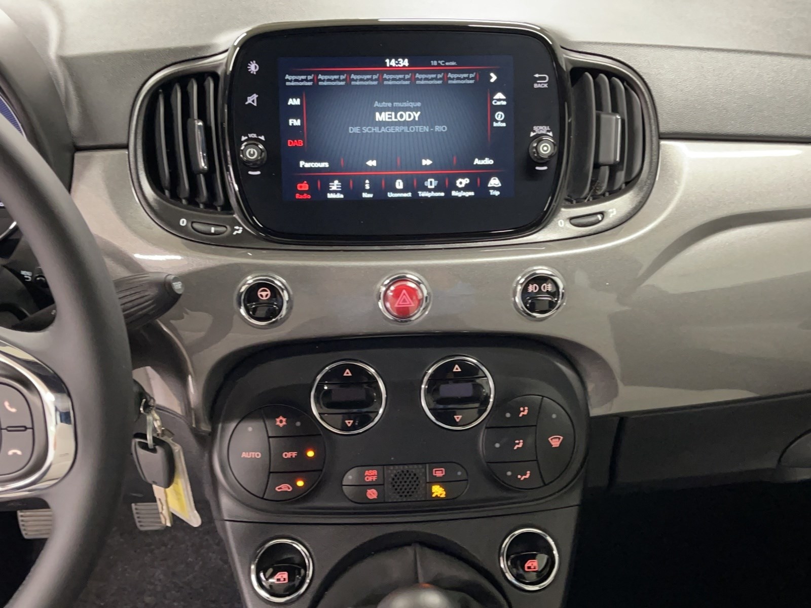 FIAT 500C Dolcevita 1.0 Hybrid-image-10