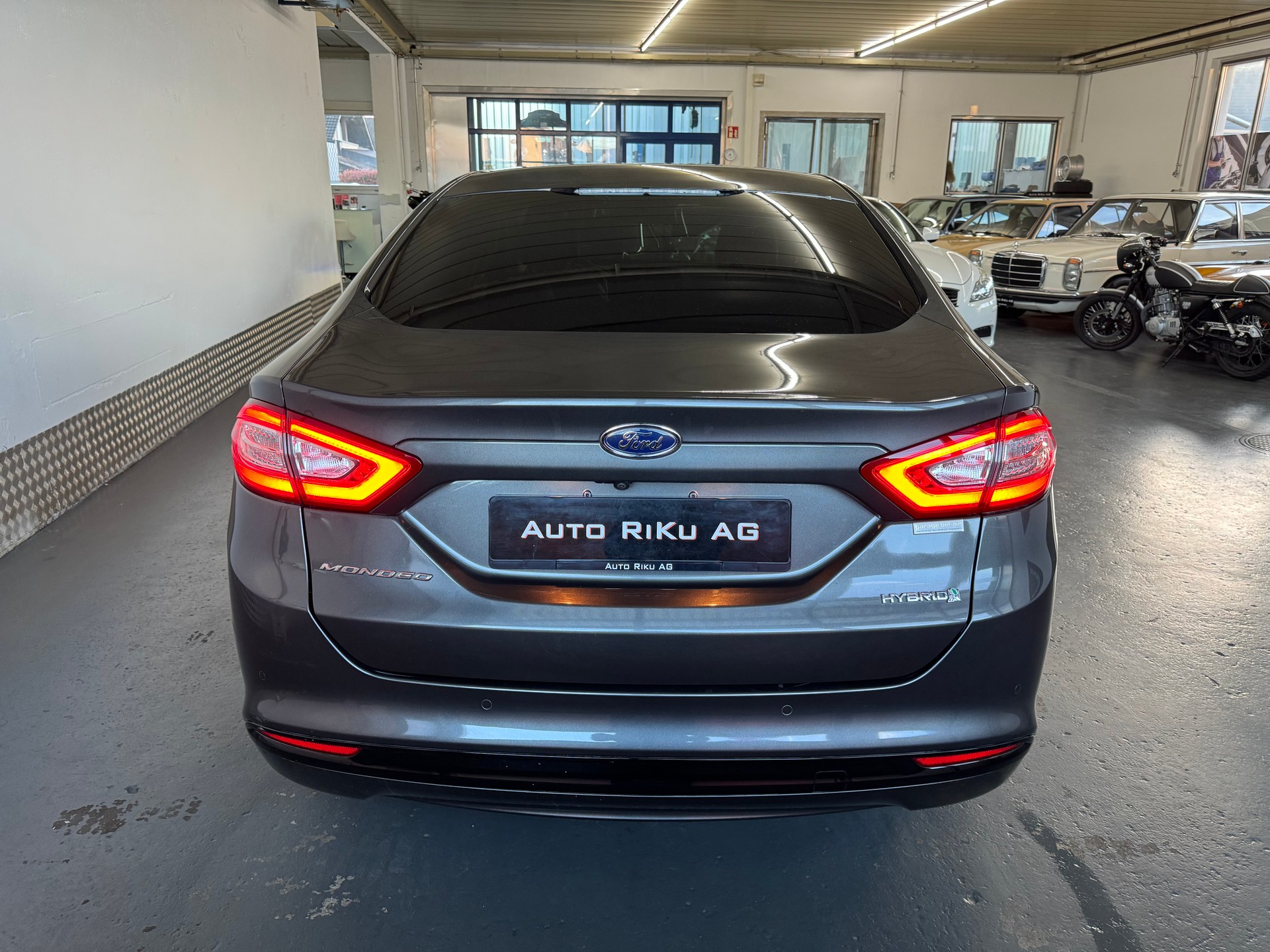 FORD Mondeo 2.0 HEV Titanium eCVT-image-9
