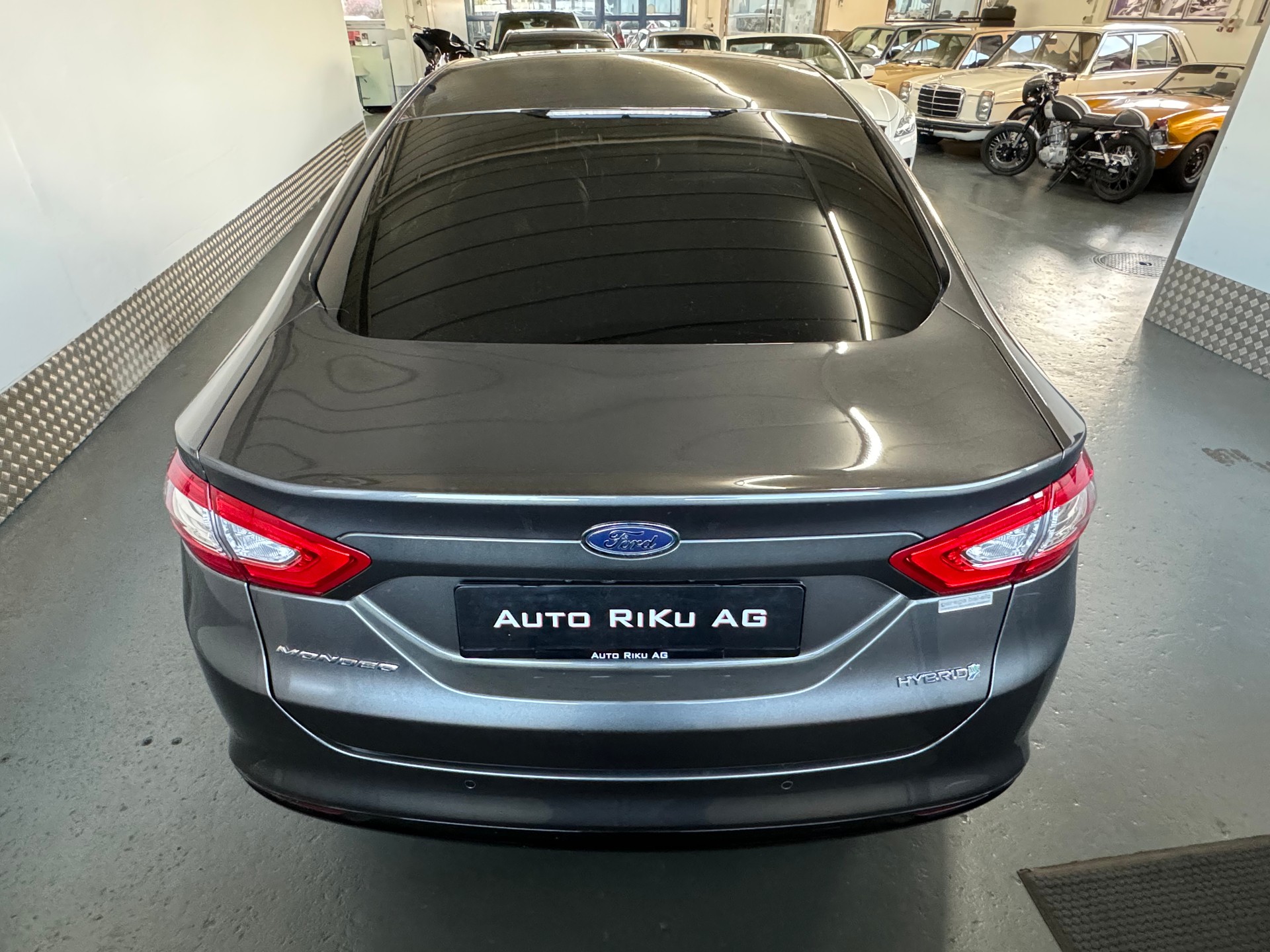 FORD Mondeo 2.0 HEV Titanium eCVT-image-8