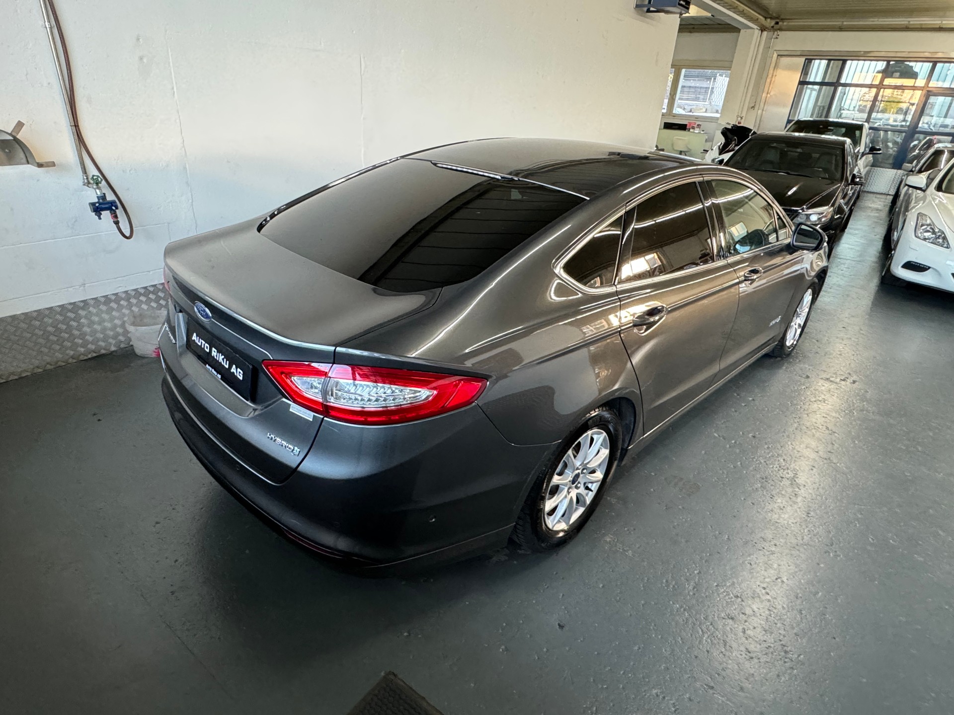 FORD Mondeo 2.0 HEV Titanium eCVT-image-6
