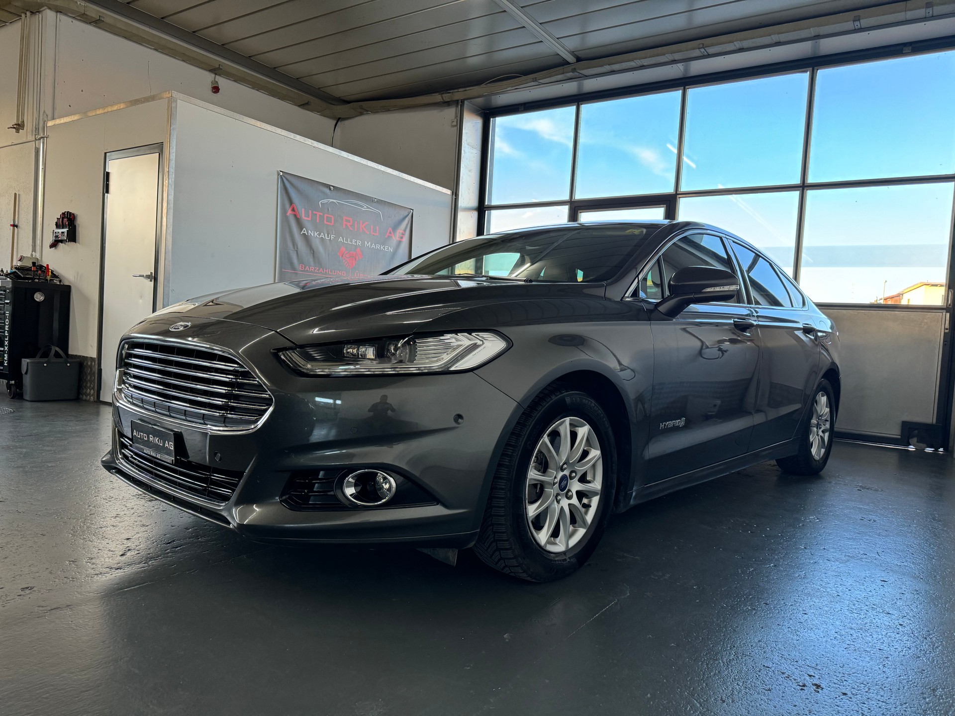 FORD Mondeo 2.0 HEV Titanium eCVT-image-4