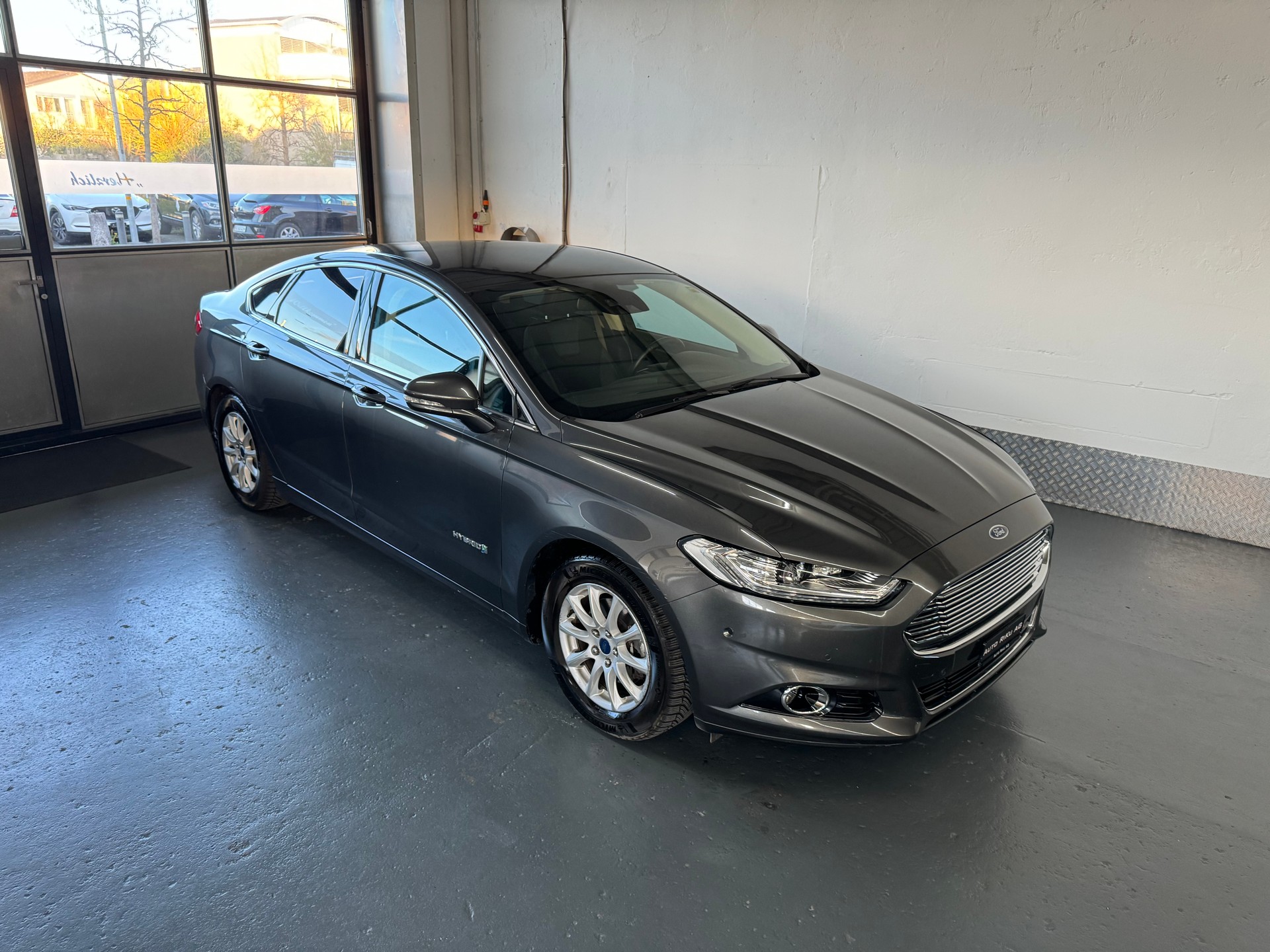 FORD Mondeo 2.0 HEV Titanium eCVT-image-0