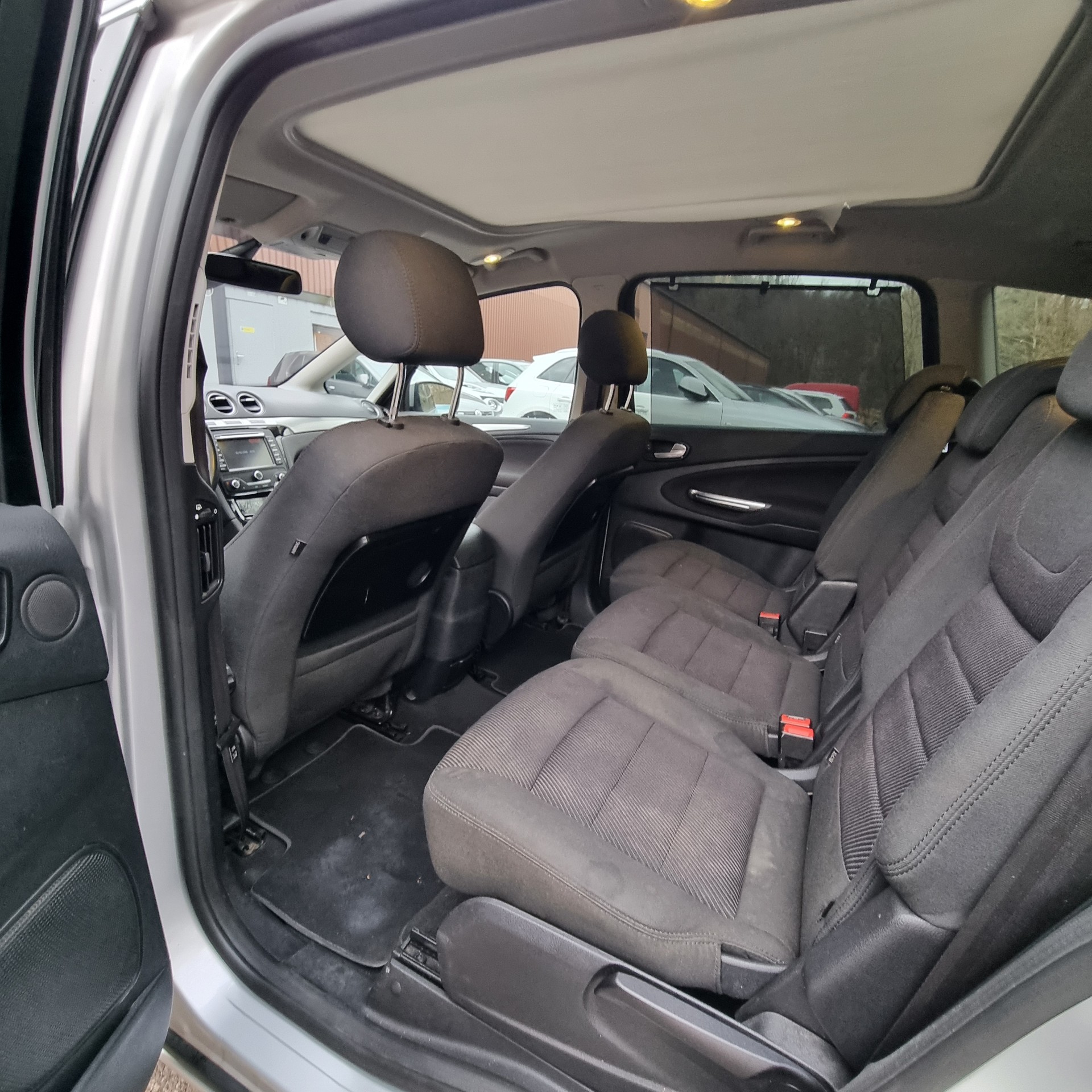 FORD S-Max 2.0 SCTi TitaniumS PowerShift-image-8