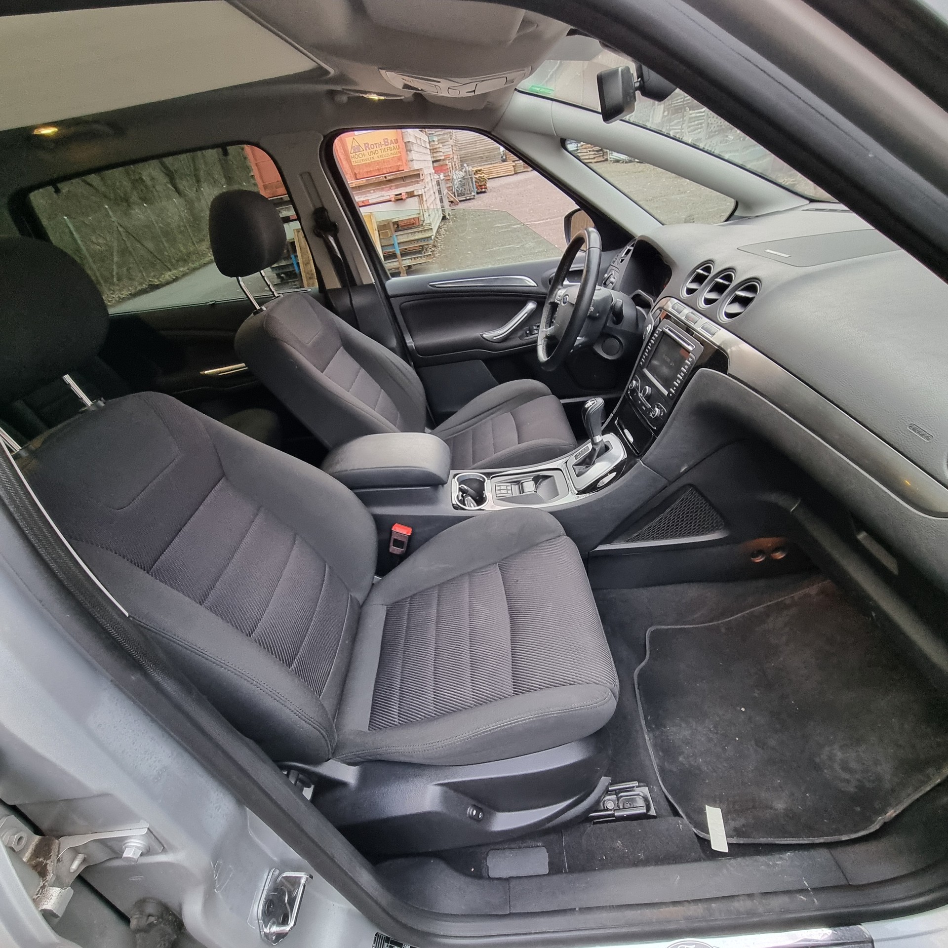 FORD S-Max 2.0 SCTi TitaniumS PowerShift-image-5