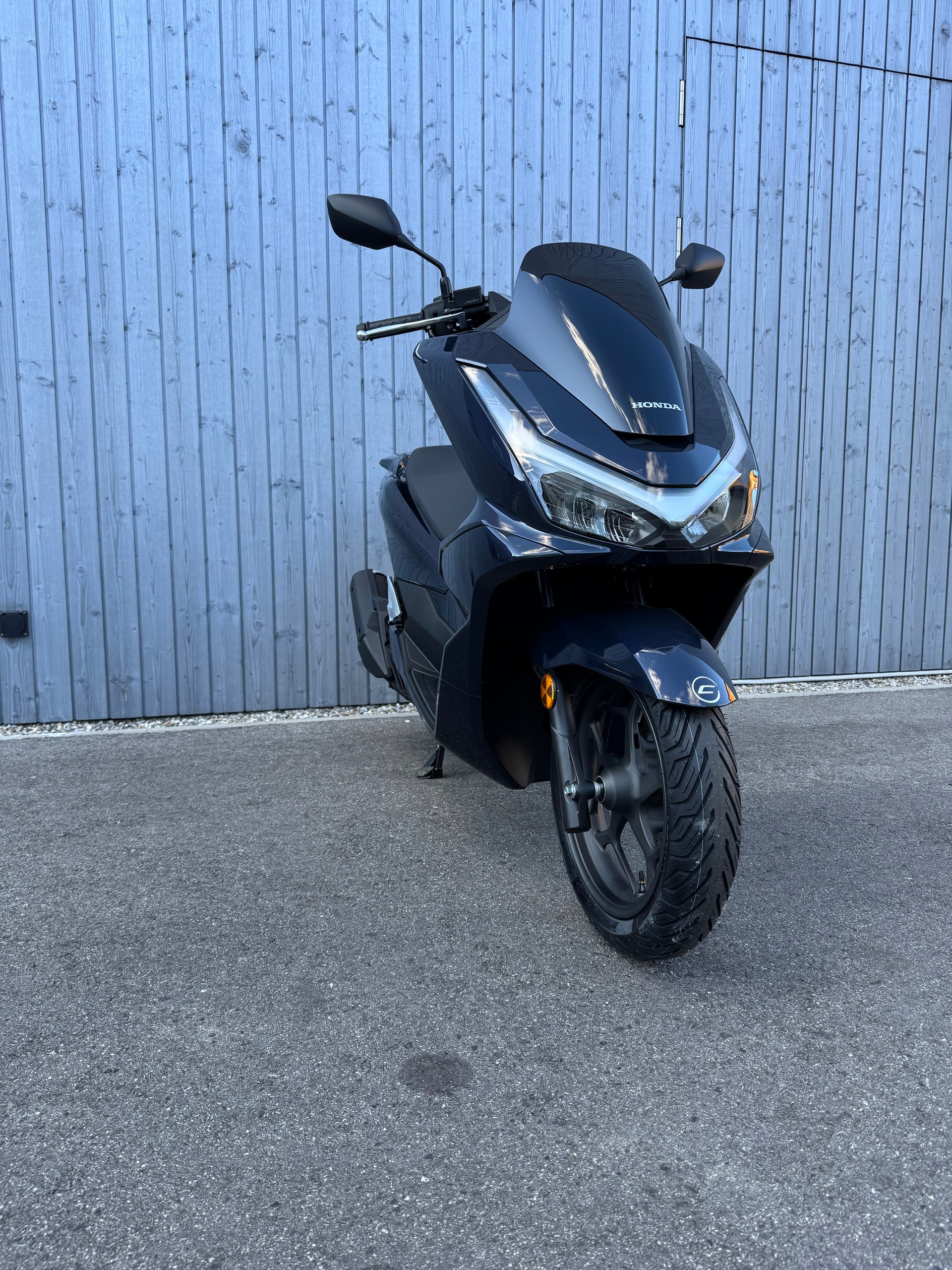 HONDA PCX 125 i ABS-showroom-element-2