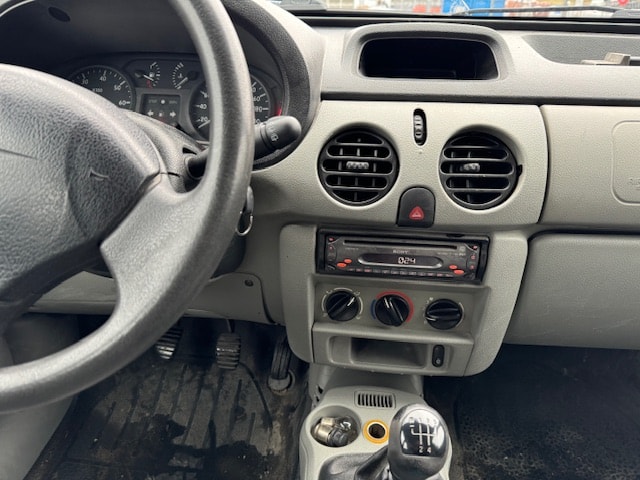 RENAULT Kangoo 1.5 dCi Authentique-image-6