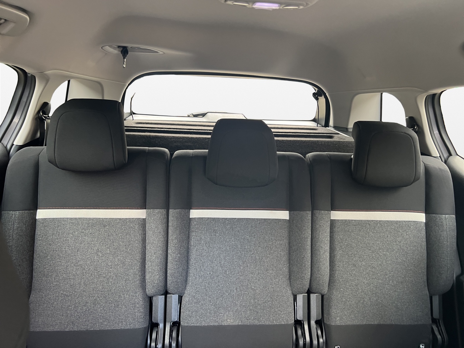 CITROEN C5 Aircross 1.5 BlueHD Feel EAT8-image-17