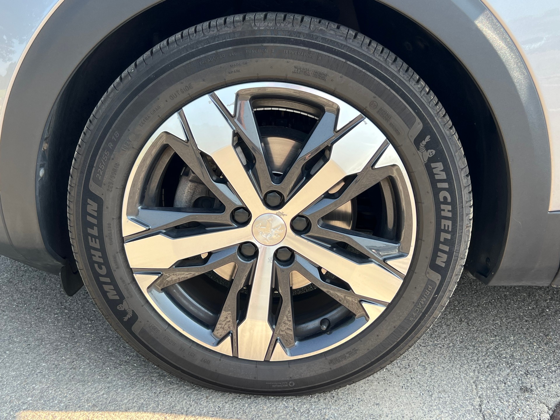 PEUGEOT 5008 1.6 BlueHDi Allure ETA-image-18