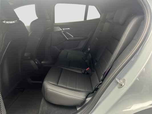 BMW iX2 xDrive 30 M Sport Pro-image-9