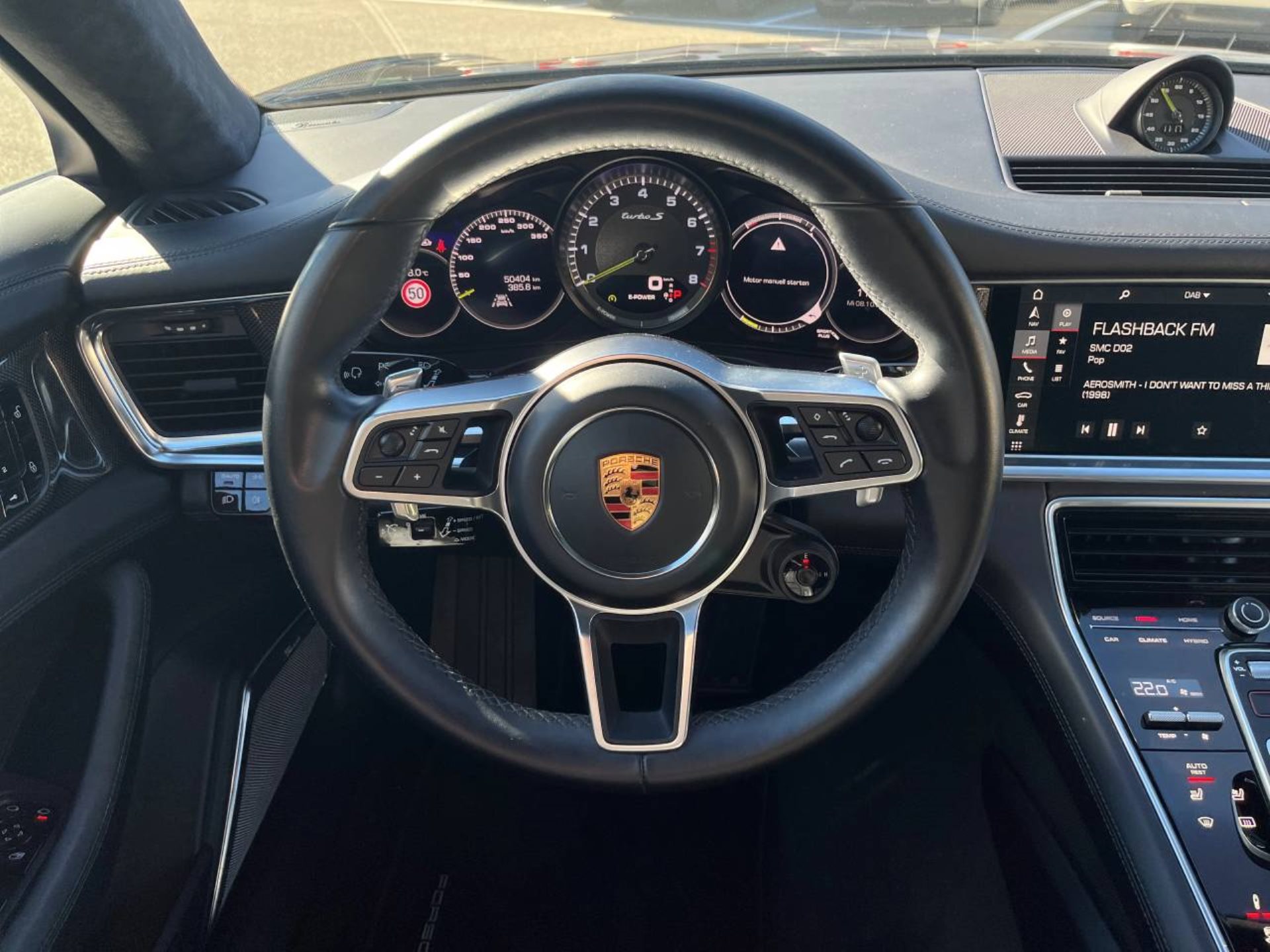 PORSCHE Panamera Turbo S E-Hybrid Sport Turismo-image-4