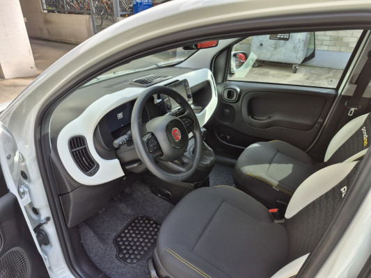 FIAT Panda 1.0 MHEV Cross-image-2