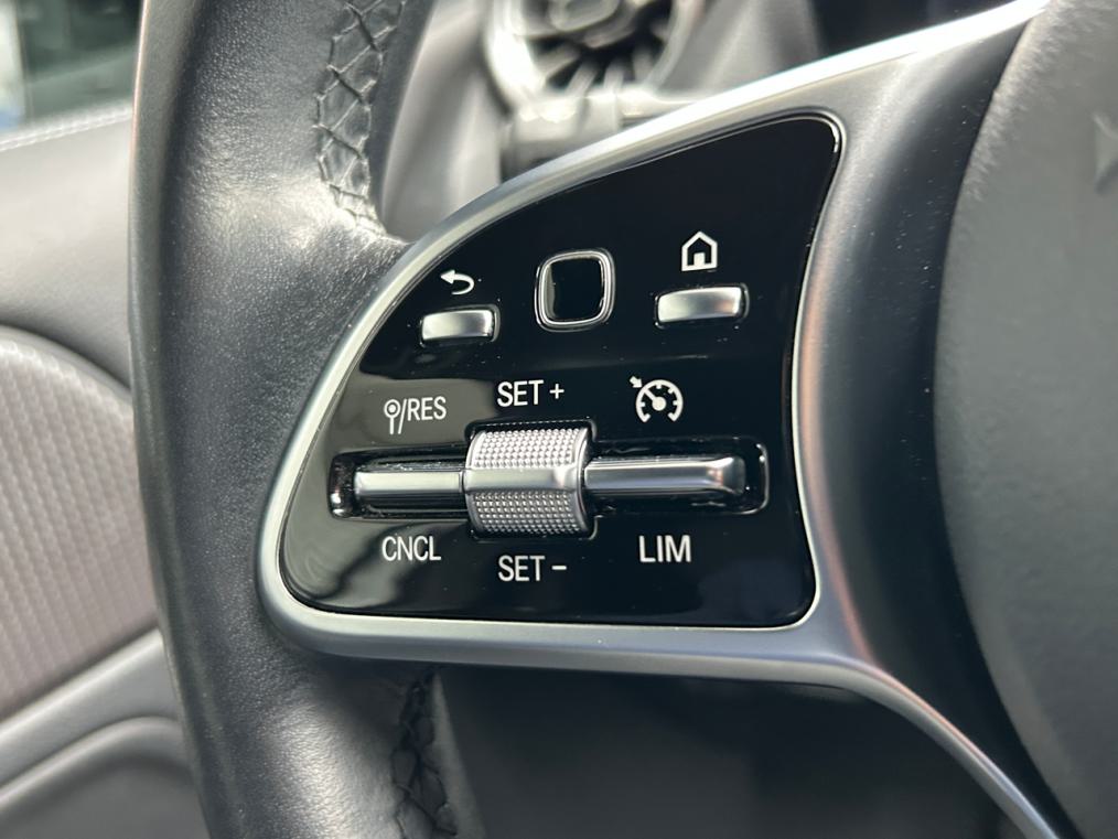 MERCEDES-BENZ GLA 200 4Matic Progressive 8G-DCT-image-5