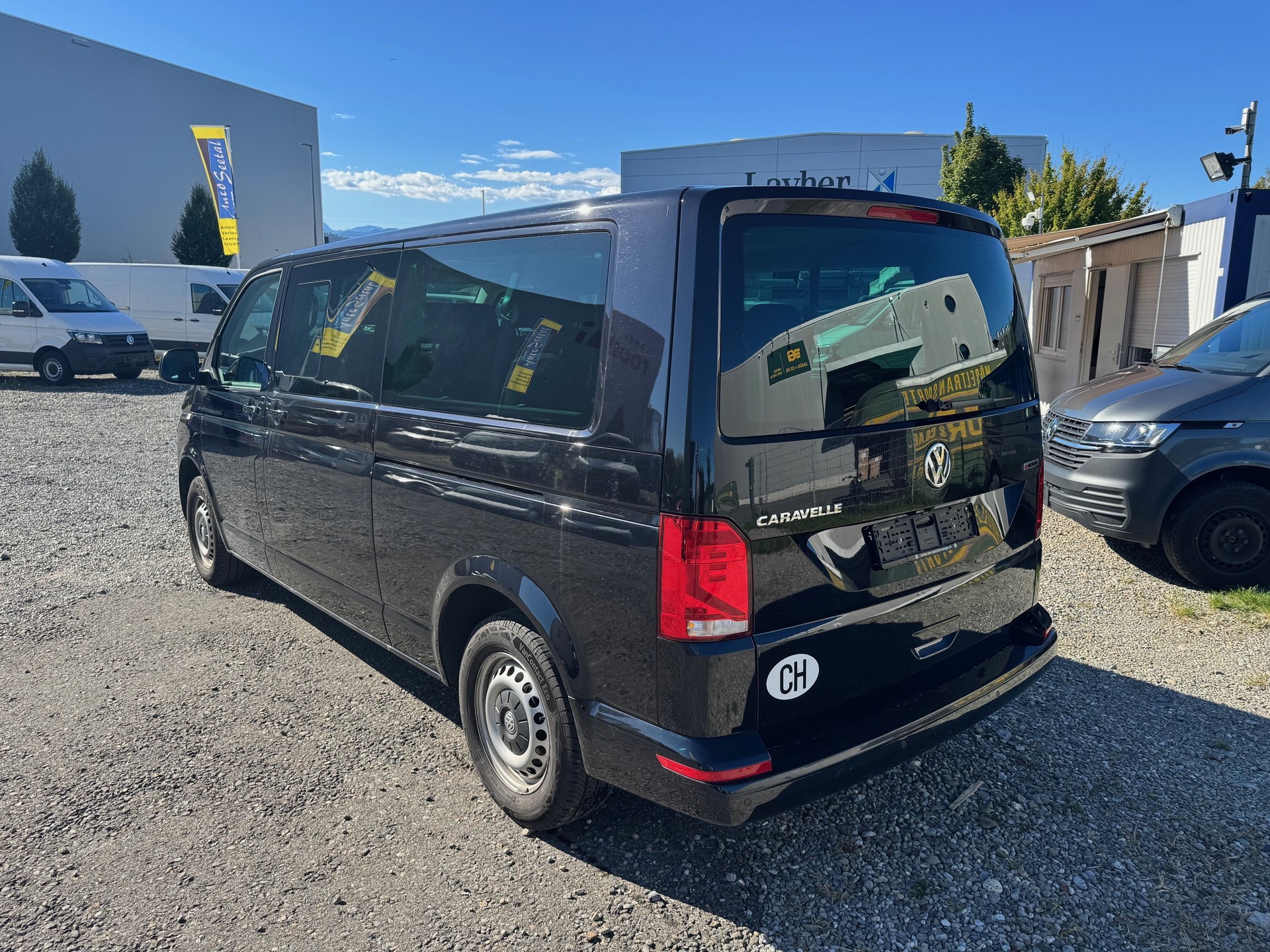 VW T6.1 2.0 TDI 4Motion DSG-image-4