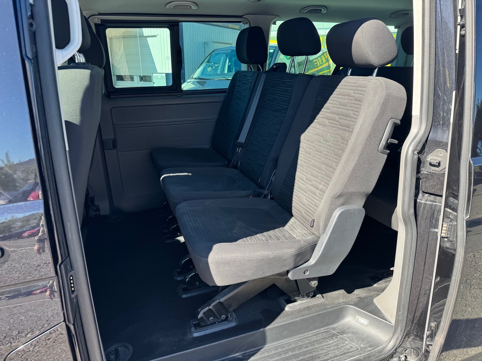 VW T6.1 2.0 TDI 4Motion DSG-image-7