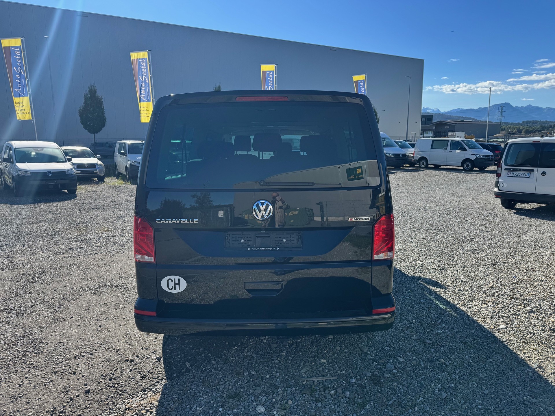 VW T6.1 2.0 TDI 4Motion DSG-image-3