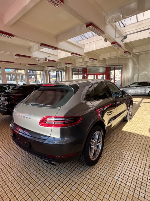 PORSCHE Macan S Diesel PDK-image-1