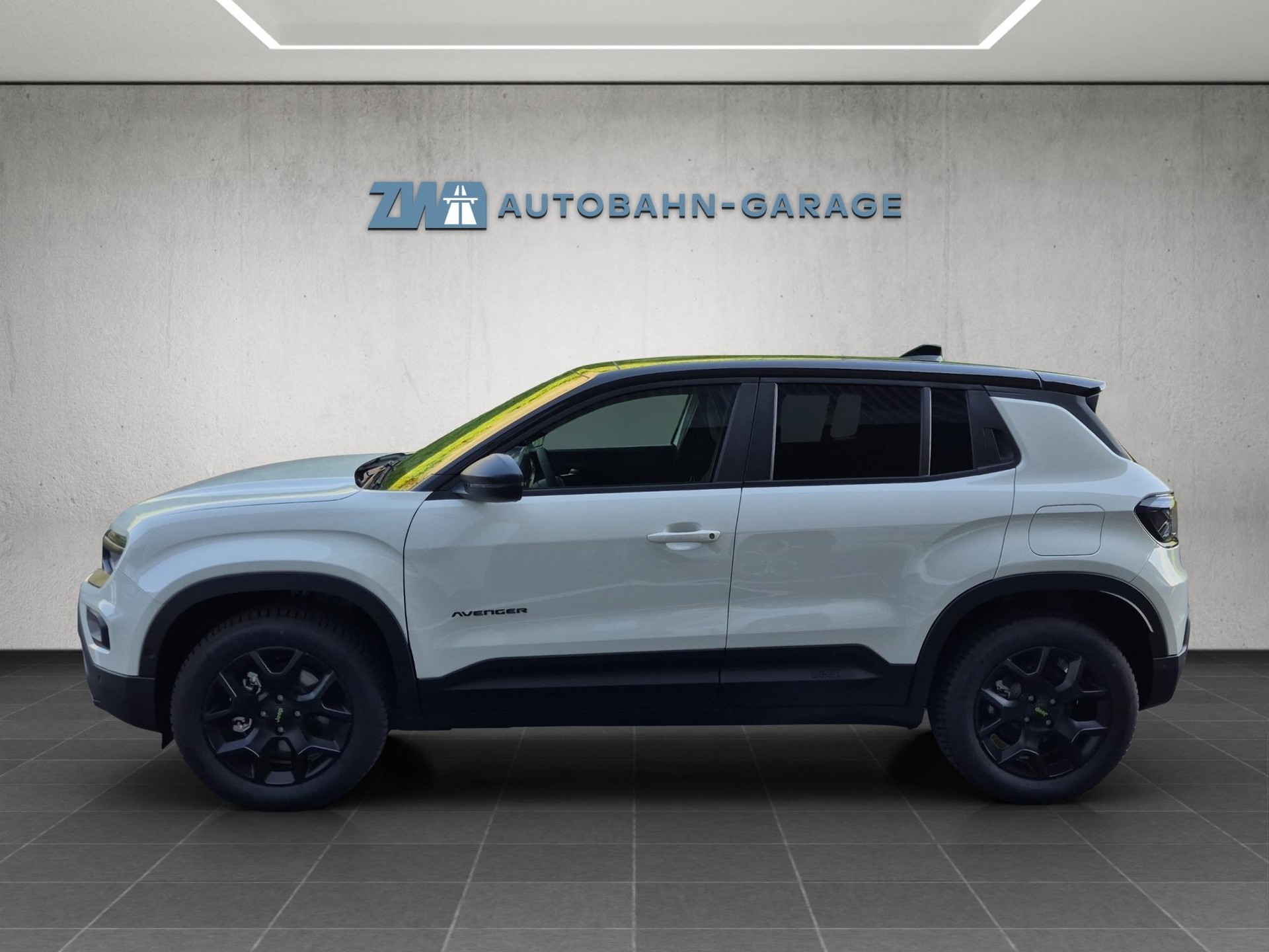 JEEP Avenger 1.2 MHEV Overland 4xe-image-1