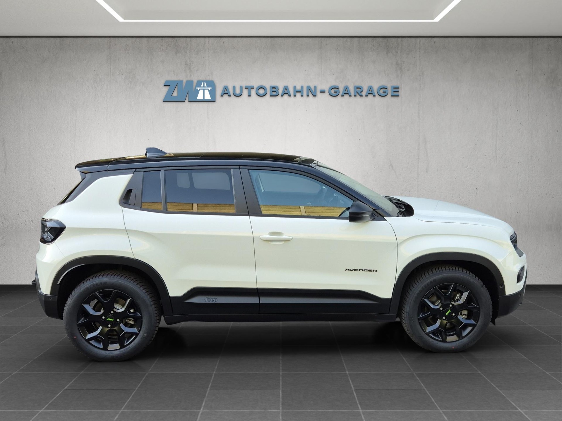 JEEP Avenger 1.2 MHEV Overland 4xe-image-5