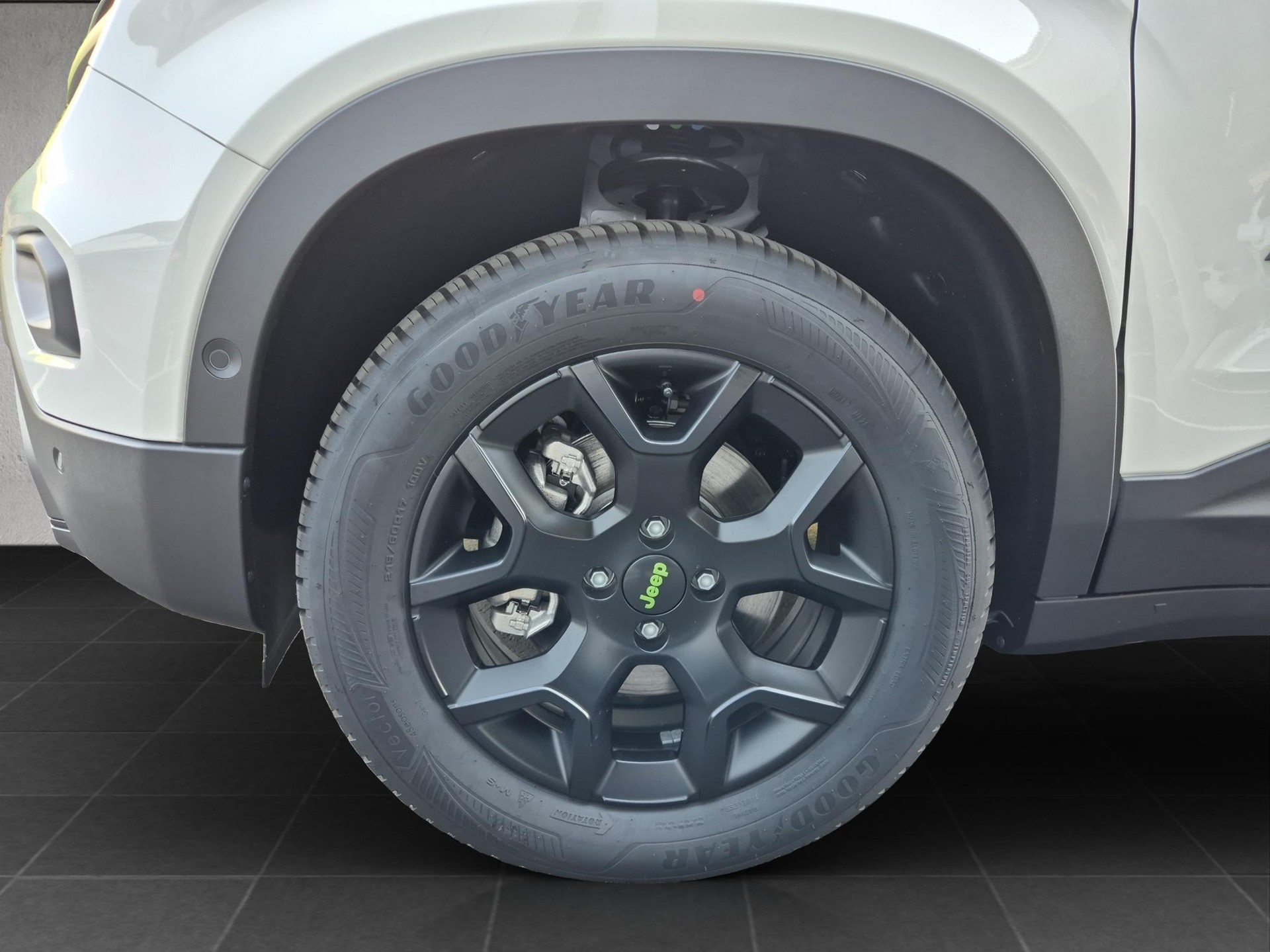 JEEP Avenger 1.2 MHEV Overland 4xe-image-14