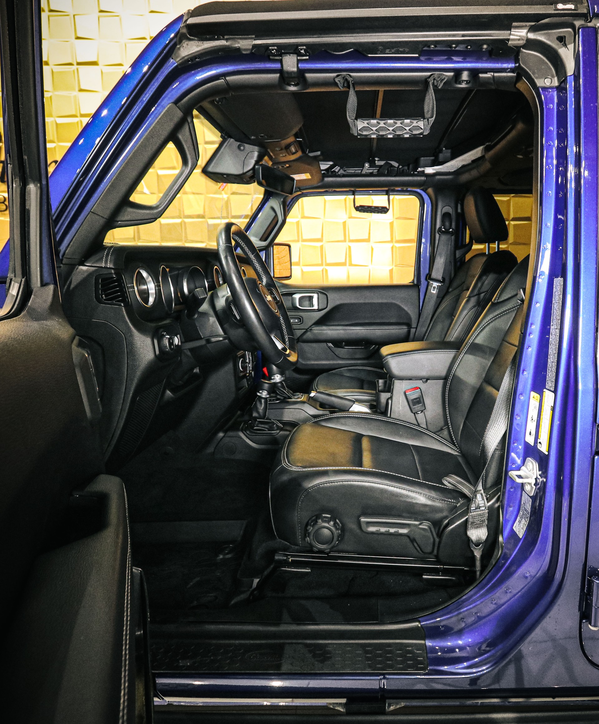 JEEP Wrangler 2.0 Unlimited SAHARA 4x4 A/T-image-10