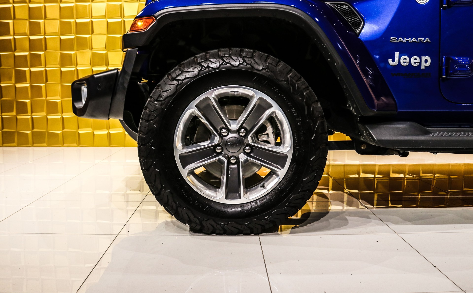JEEP Wrangler 2.0 Unlimited SAHARA 4x4 A/T-image-9