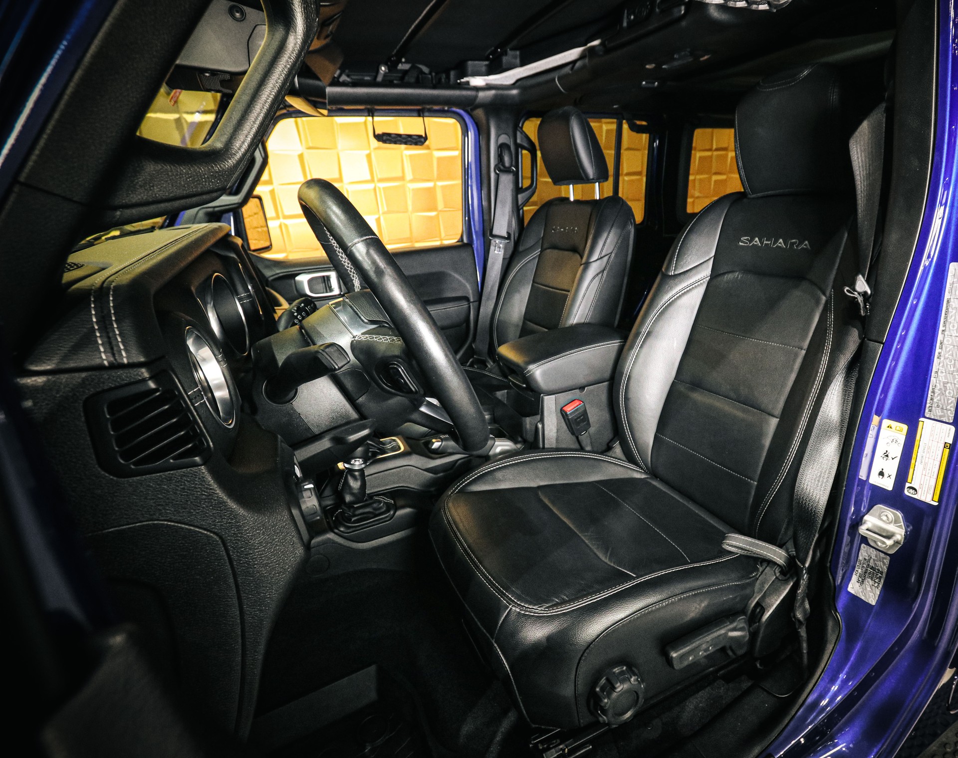 JEEP Wrangler 2.0 Unlimited SAHARA 4x4 A/T-image-11