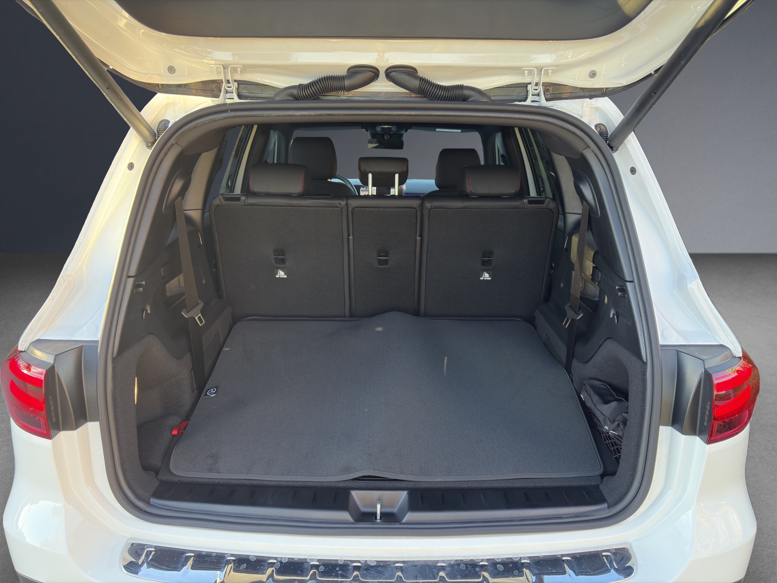 MERCEDES-BENZ GLB 220 4Matic 8G-Tronic-image-5