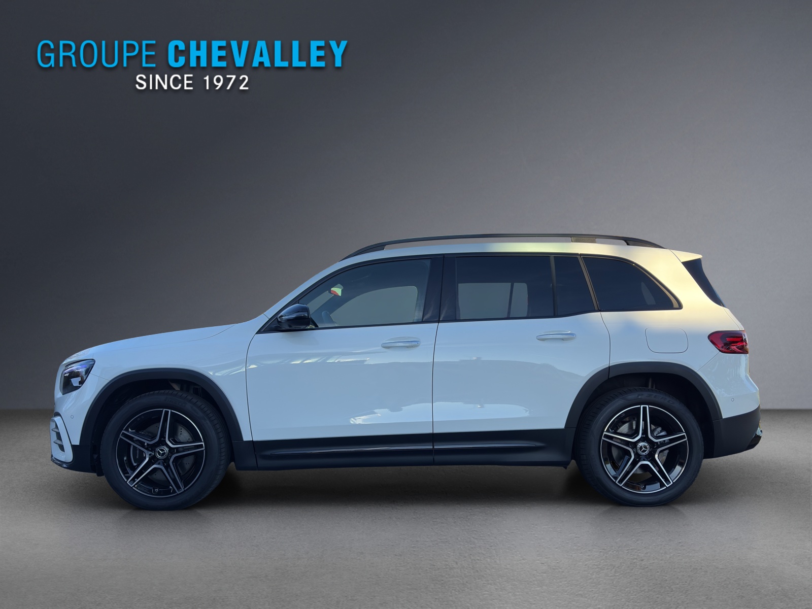 MERCEDES-BENZ GLB 220 4Matic 8G-Tronic-image-2