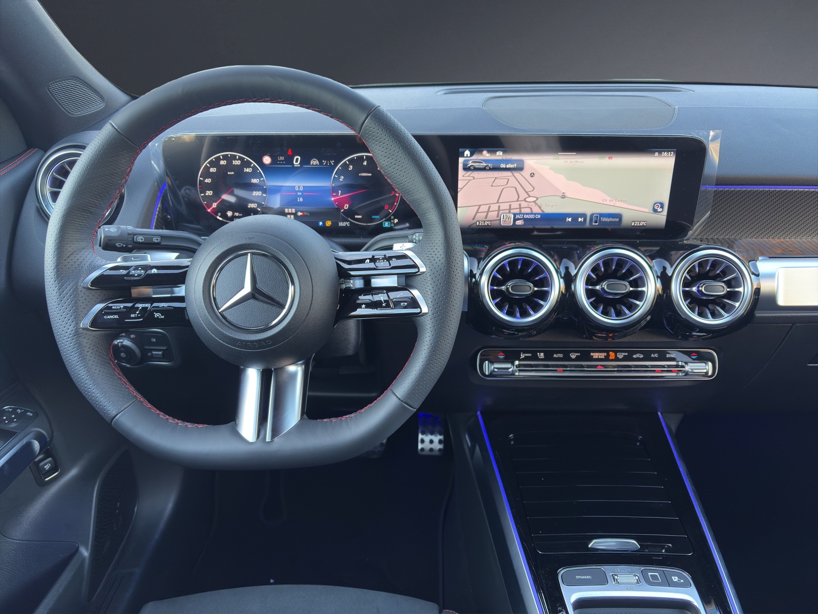 MERCEDES-BENZ GLB 220 4Matic 8G-Tronic-image-14