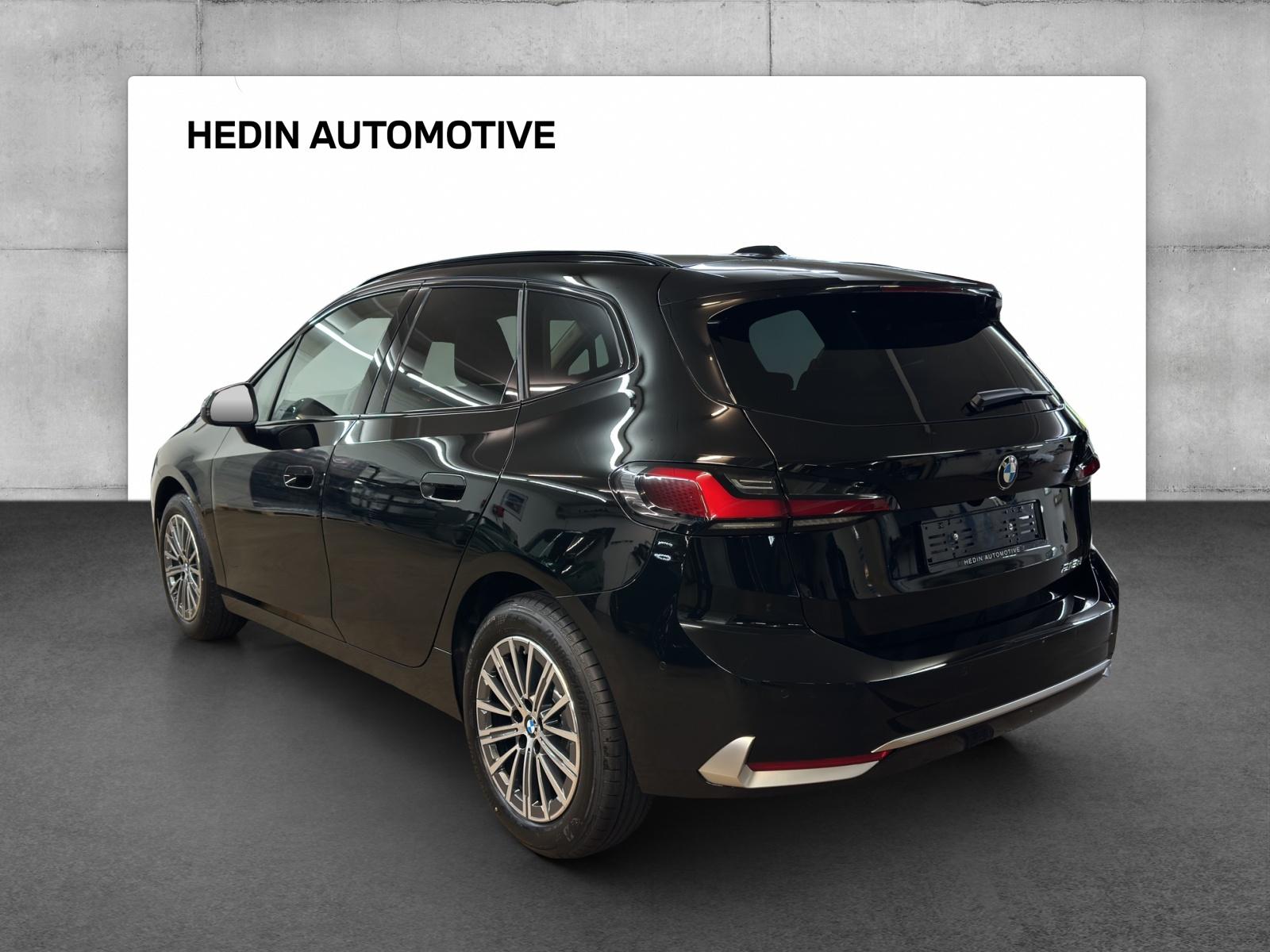 BMW 218d Active Tourer-image-2