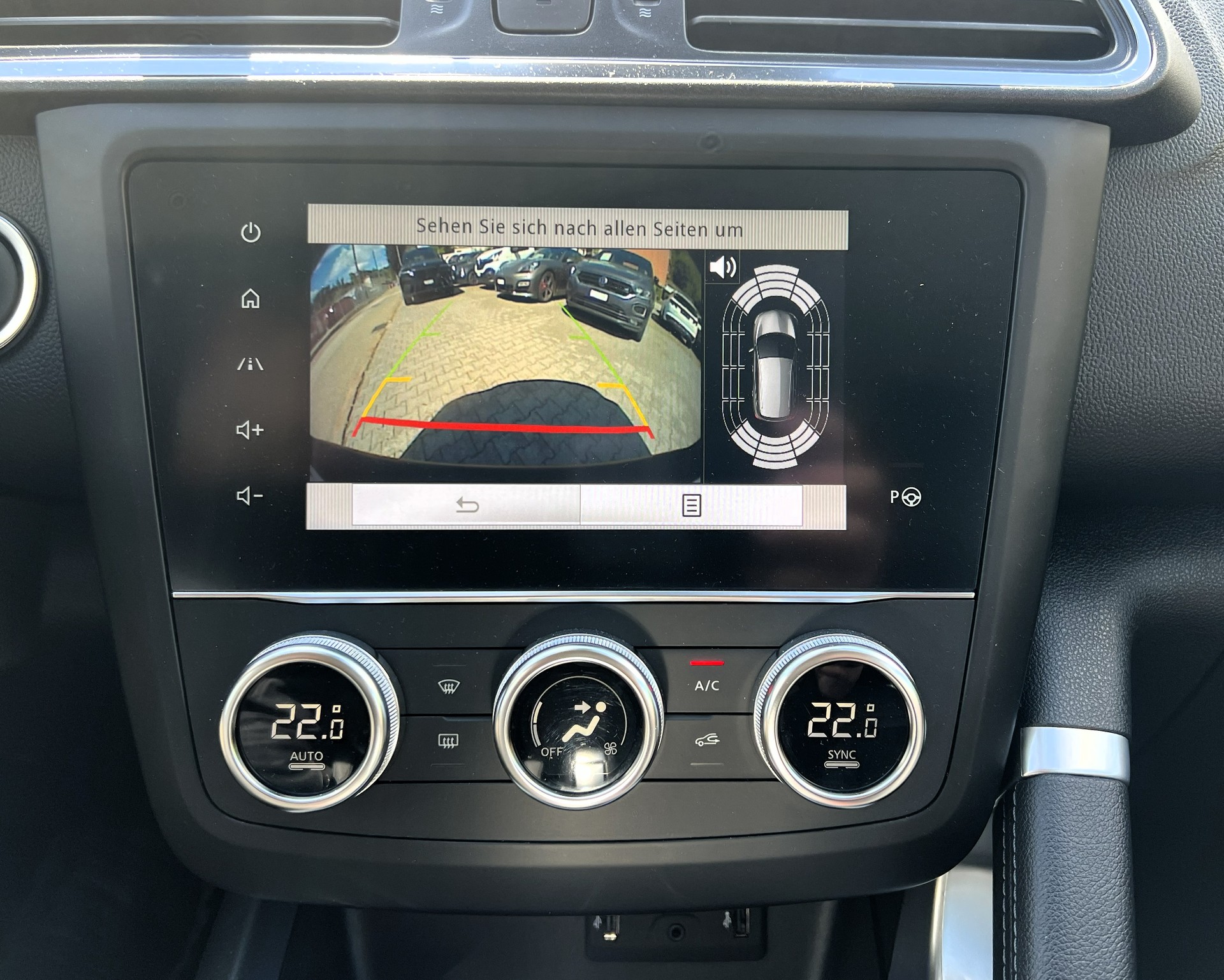 RENAULT Kadjar 1.3 16V Turbo Intens EDC-image-24