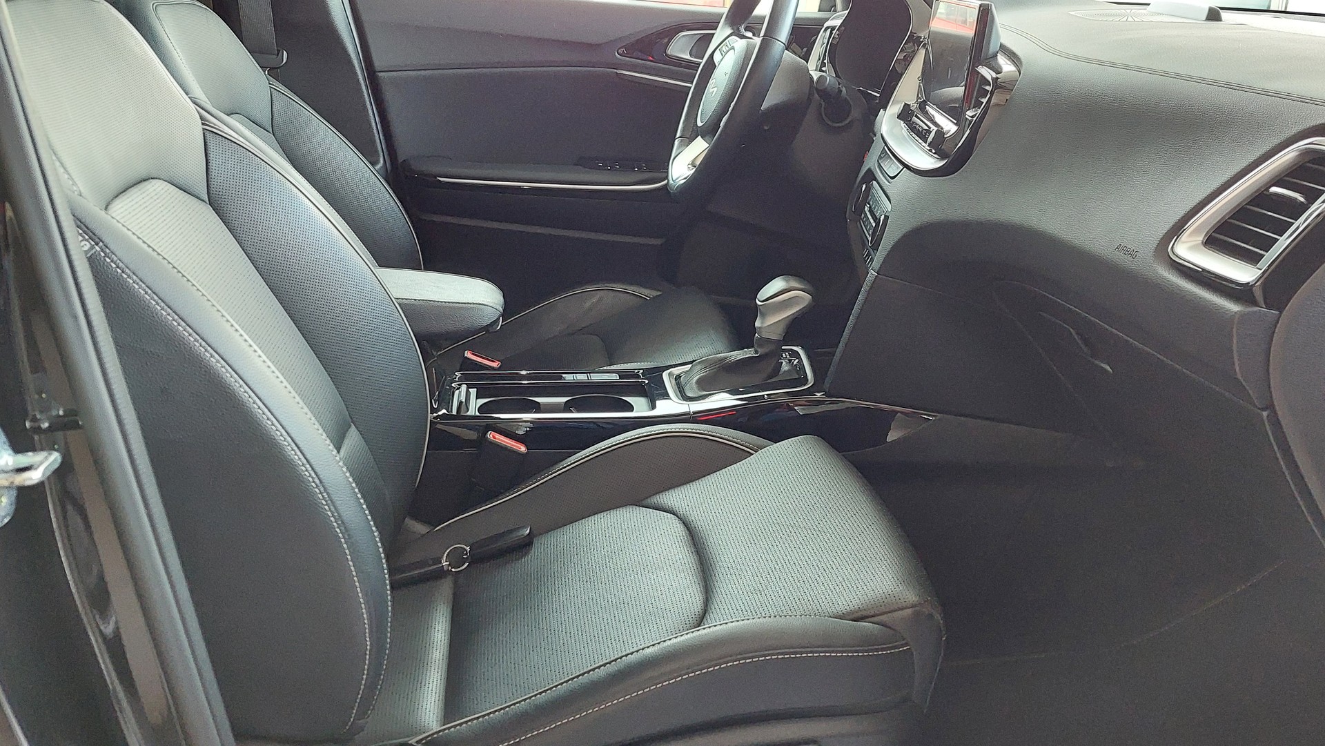 KIA Xceed 1.6 GDi Plug-in Hybrid Style DCT-image-7