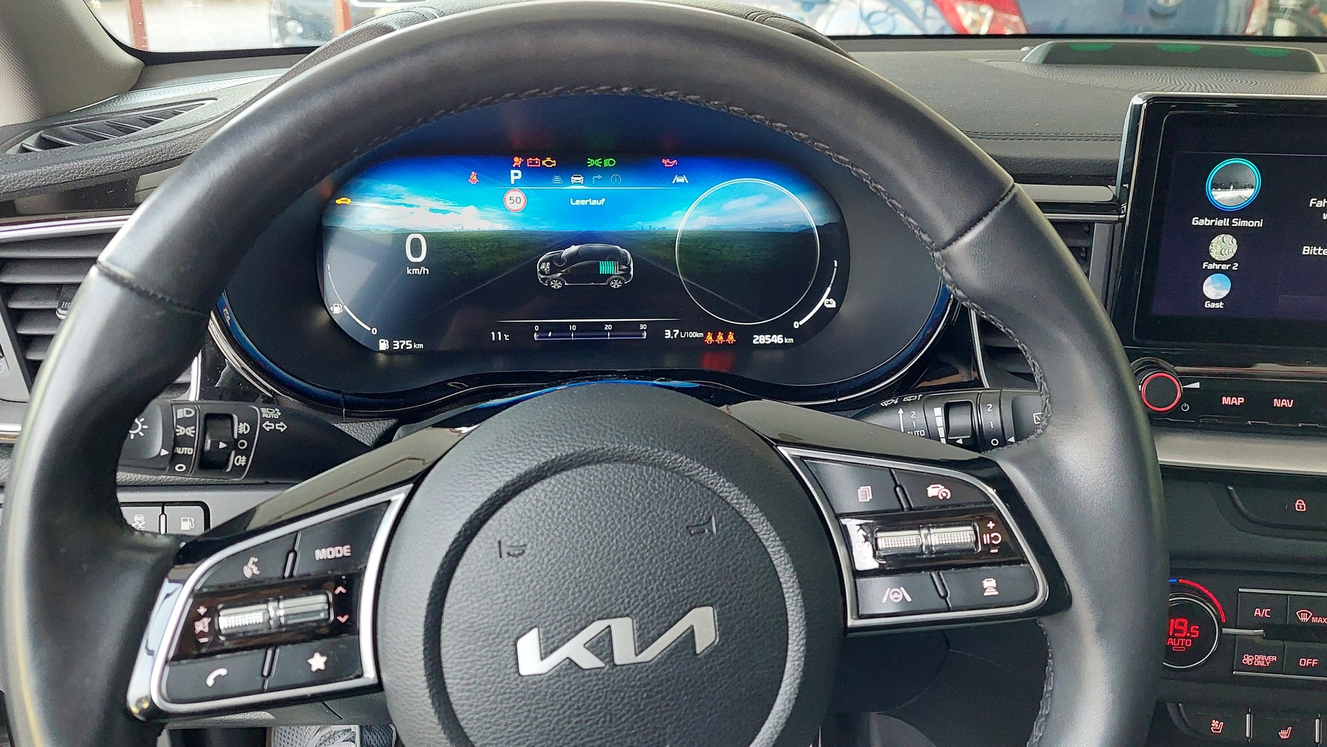 KIA Xceed 1.6 GDi Plug-in Hybrid Style DCT-image-9