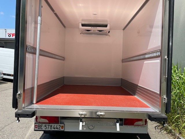 MERCEDES-BENZ Sprinter 317 CDI Standard 9G-TRONIC-image-9