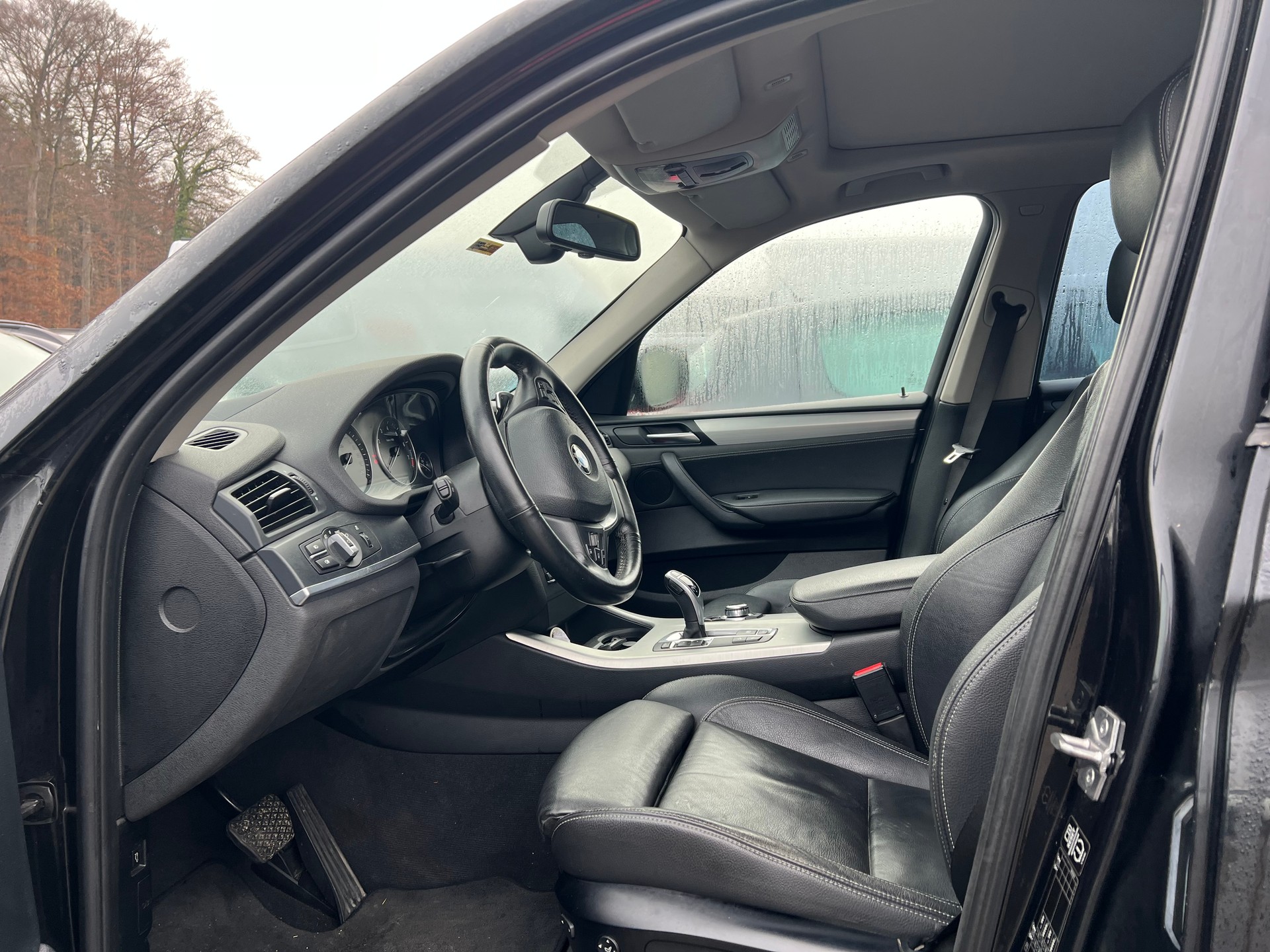 BMW x Drive 35i-image-5