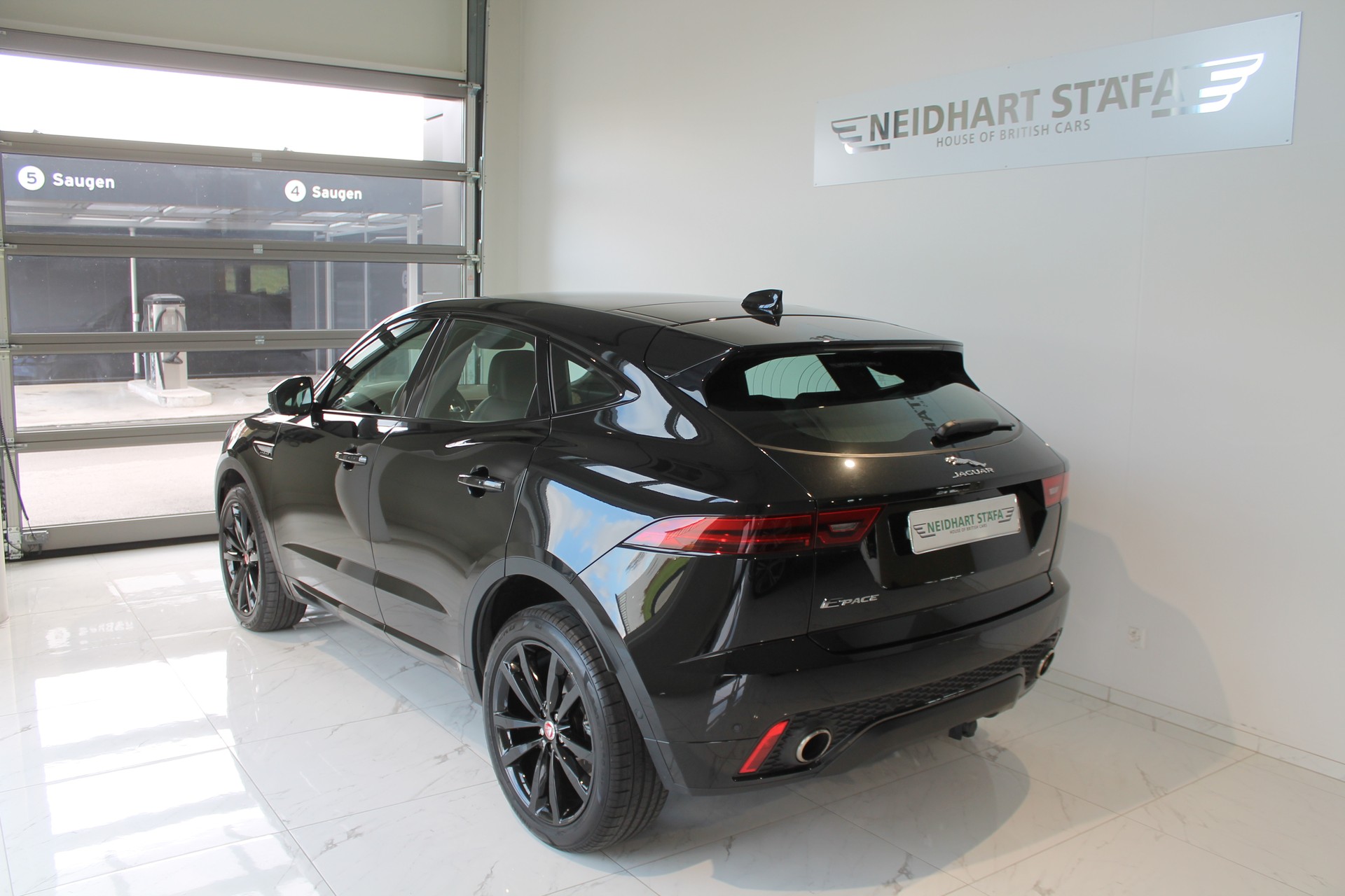 JAGUAR E-Pace 2.0 P250 First Edition AWD Automatik-showroom-element-2
