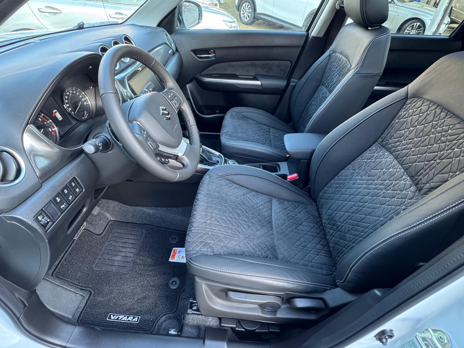SUZUKI Vitara 1.4 Boosterjet Compact Top 4x4 Hybrid Automatic-image-1