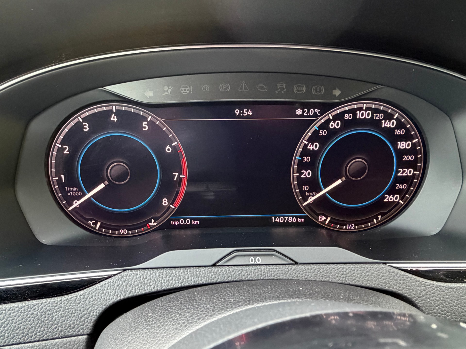 VW Passat Variant 2.0 TSI R-Line Edition 4Motion DSG-image-12