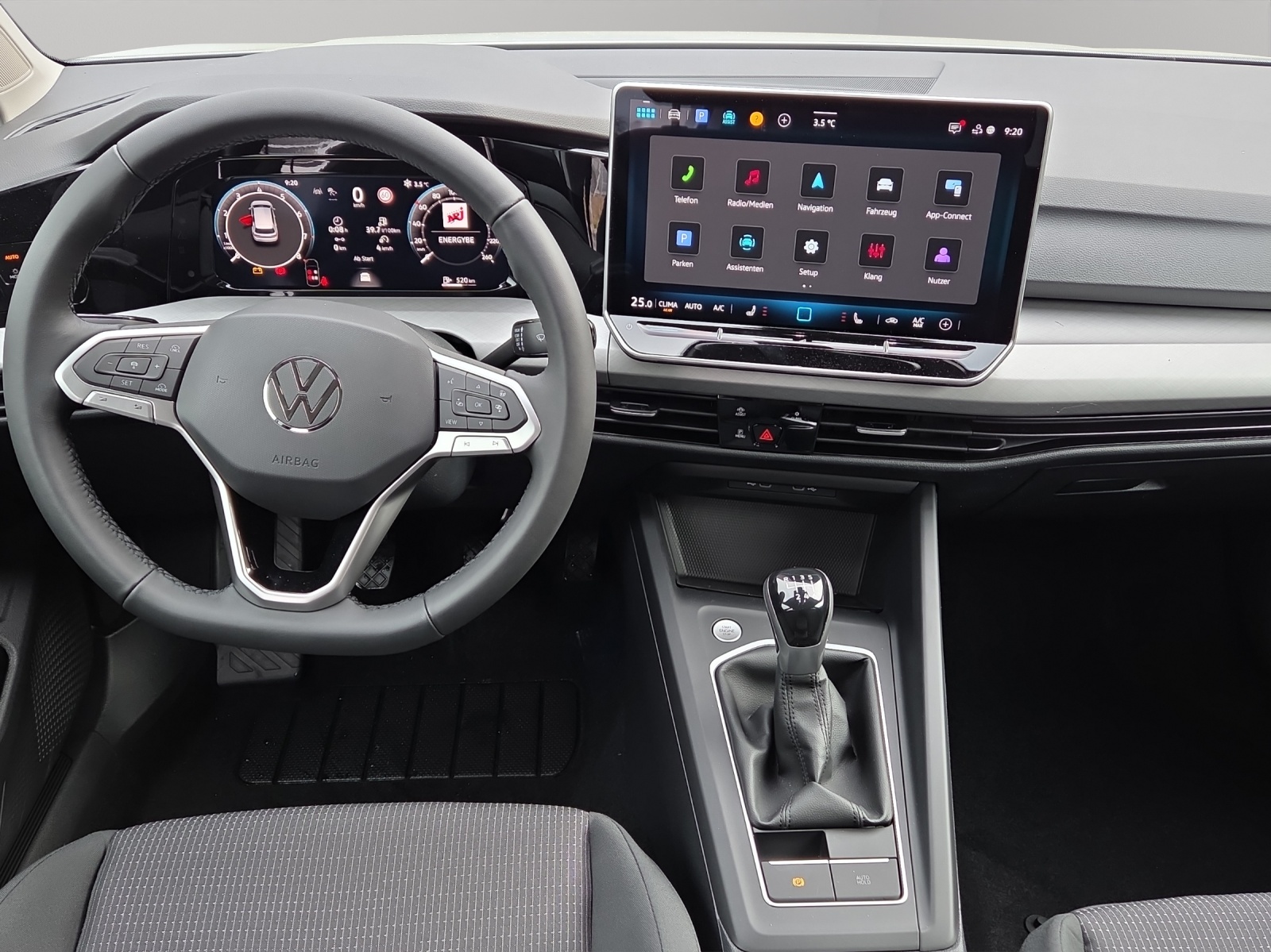 VW Golf 1.5 TSI Basis-image-6